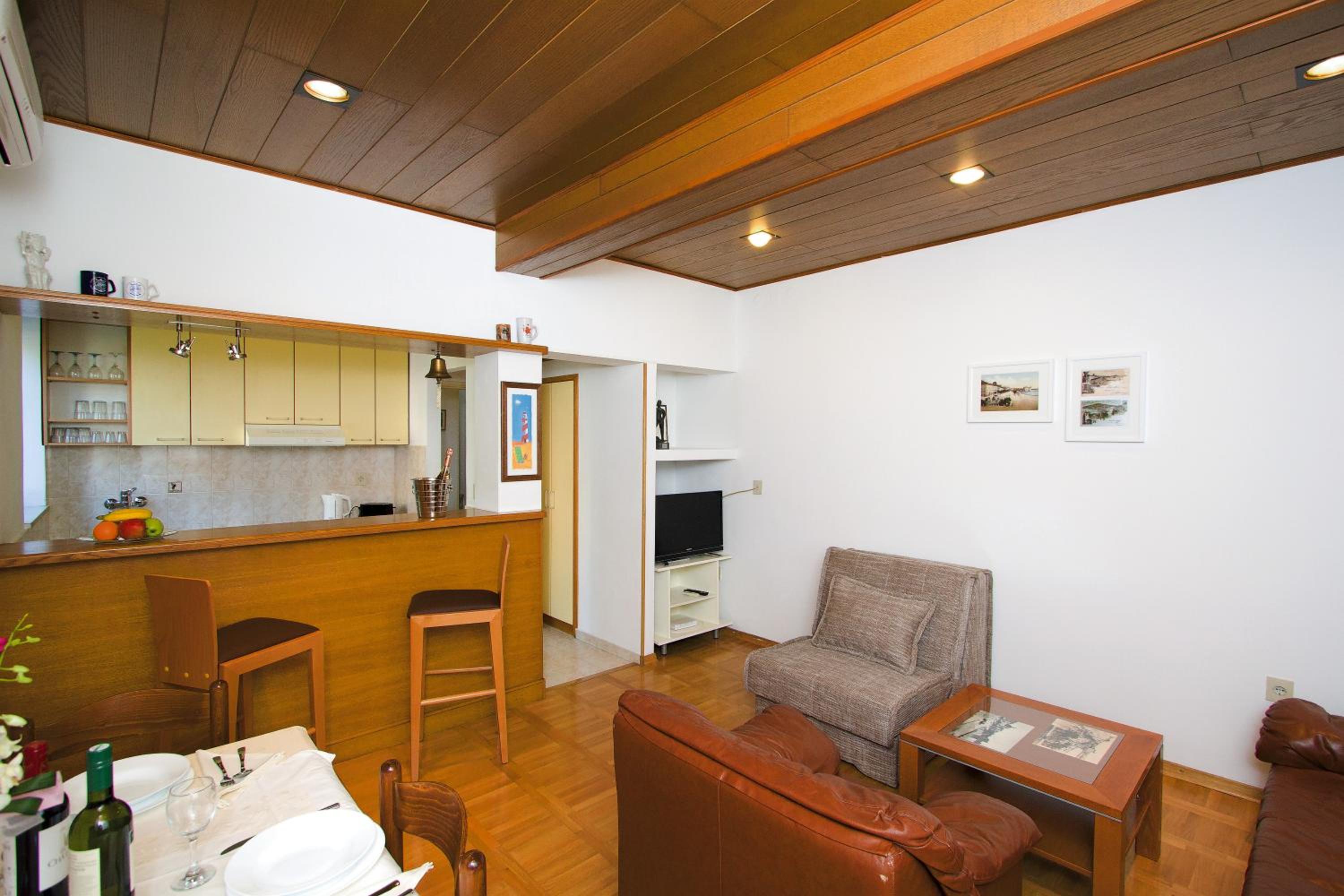 Duplex Apartment - Photo 19