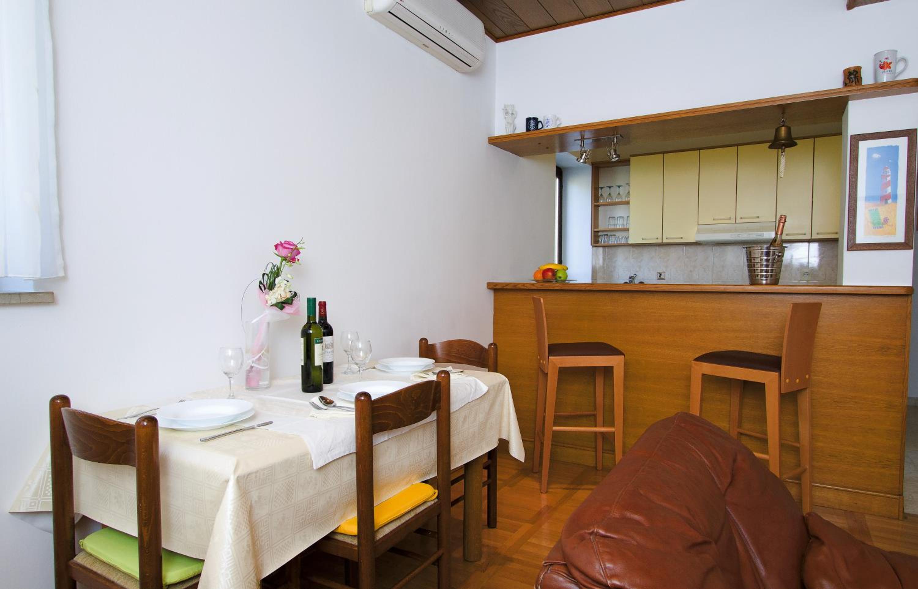 Duplex Apartment - Photo 22