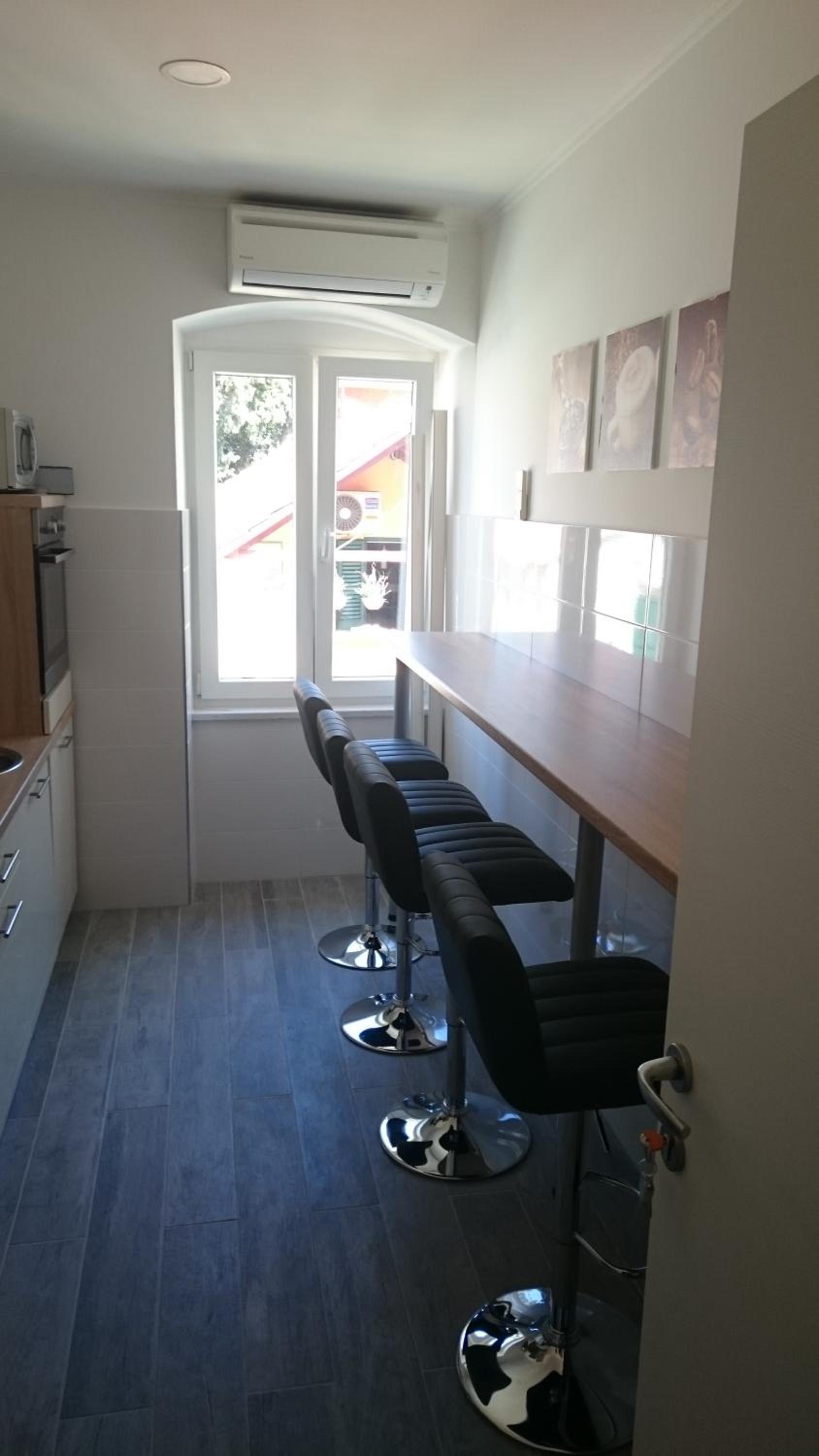 Deluxe Double Room with Shared Kitchen photo 3