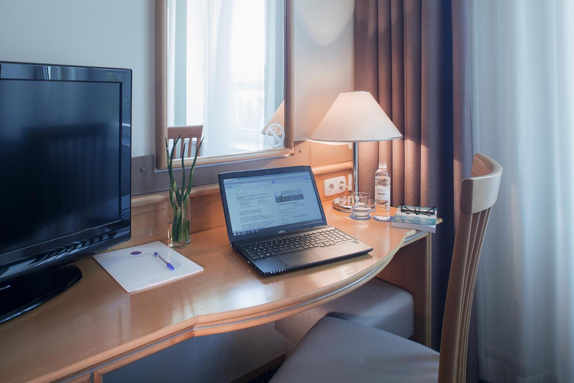 Double Room - Photo 4