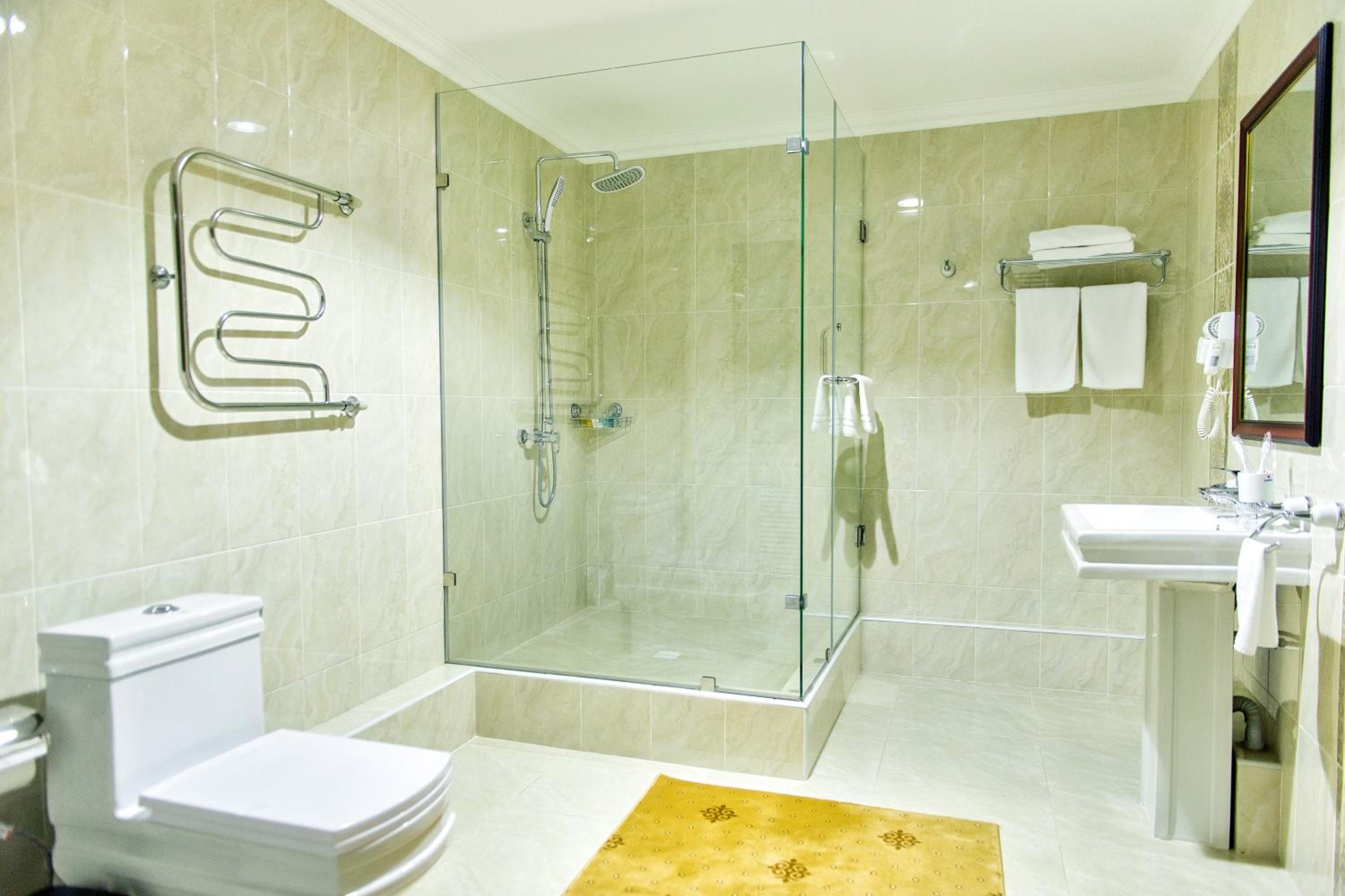 Suite - Photo 4