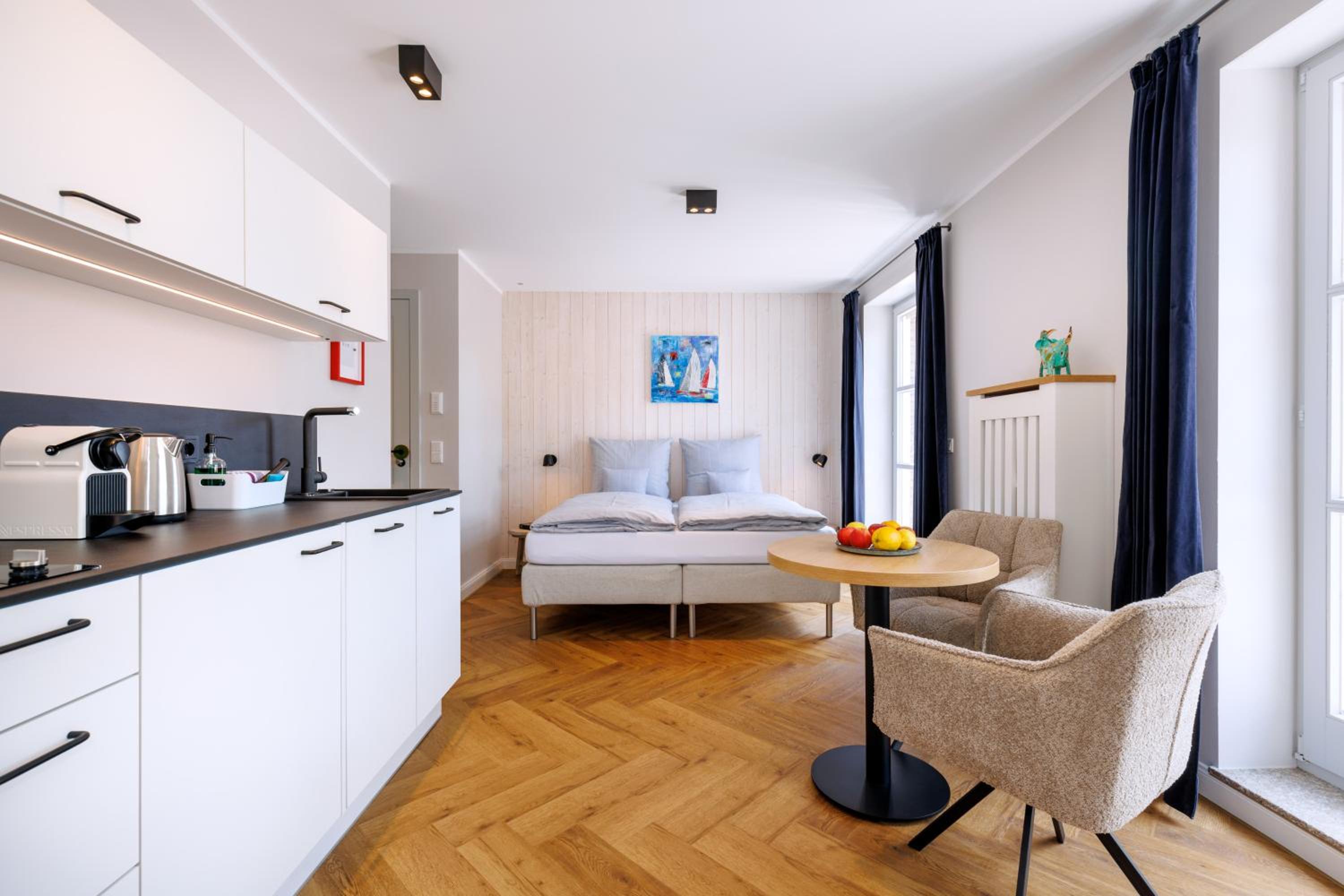 One-Bedroom Apartment with Terrace