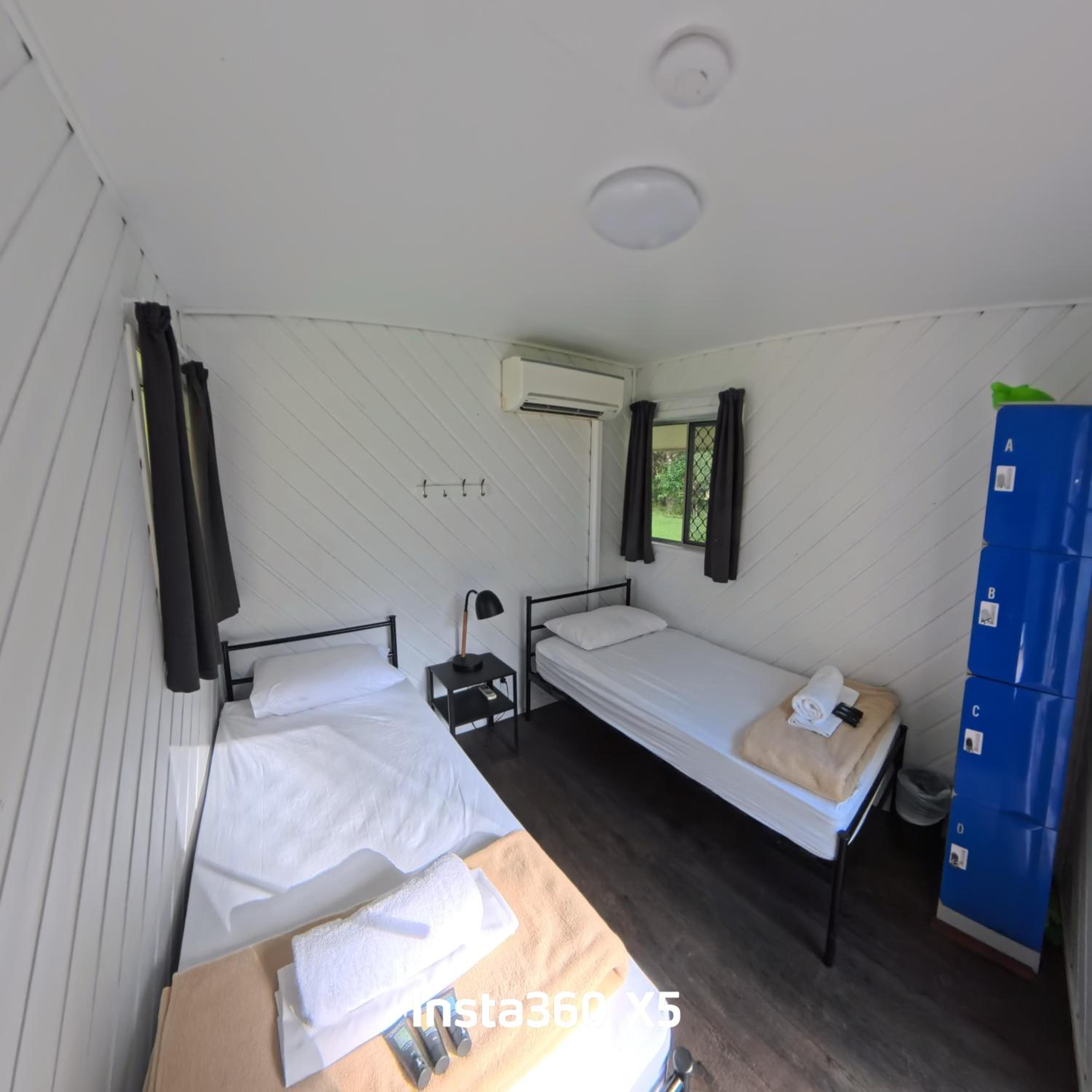 Budget Twin Room photo 1