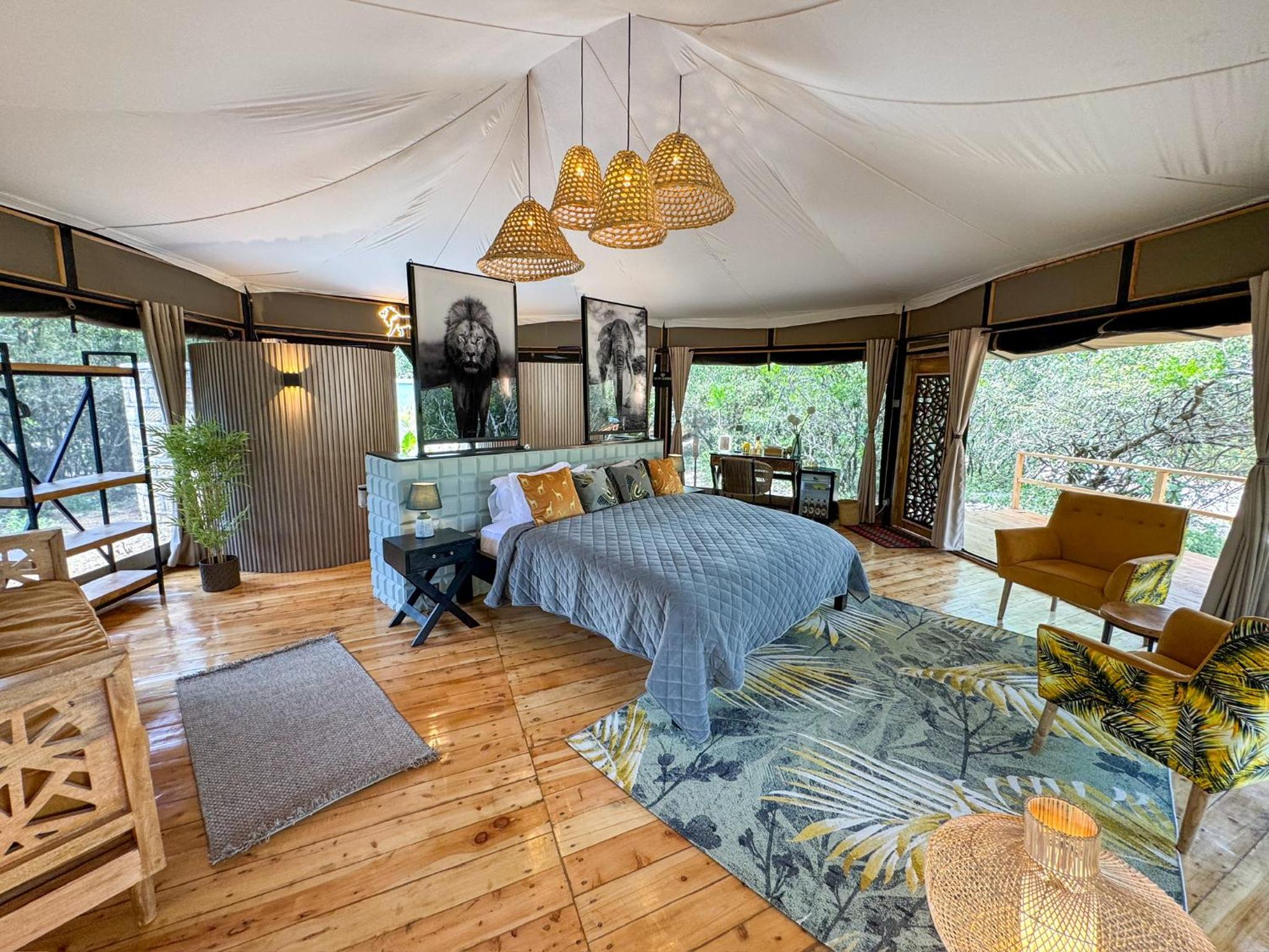 Luxury King Room photo 1