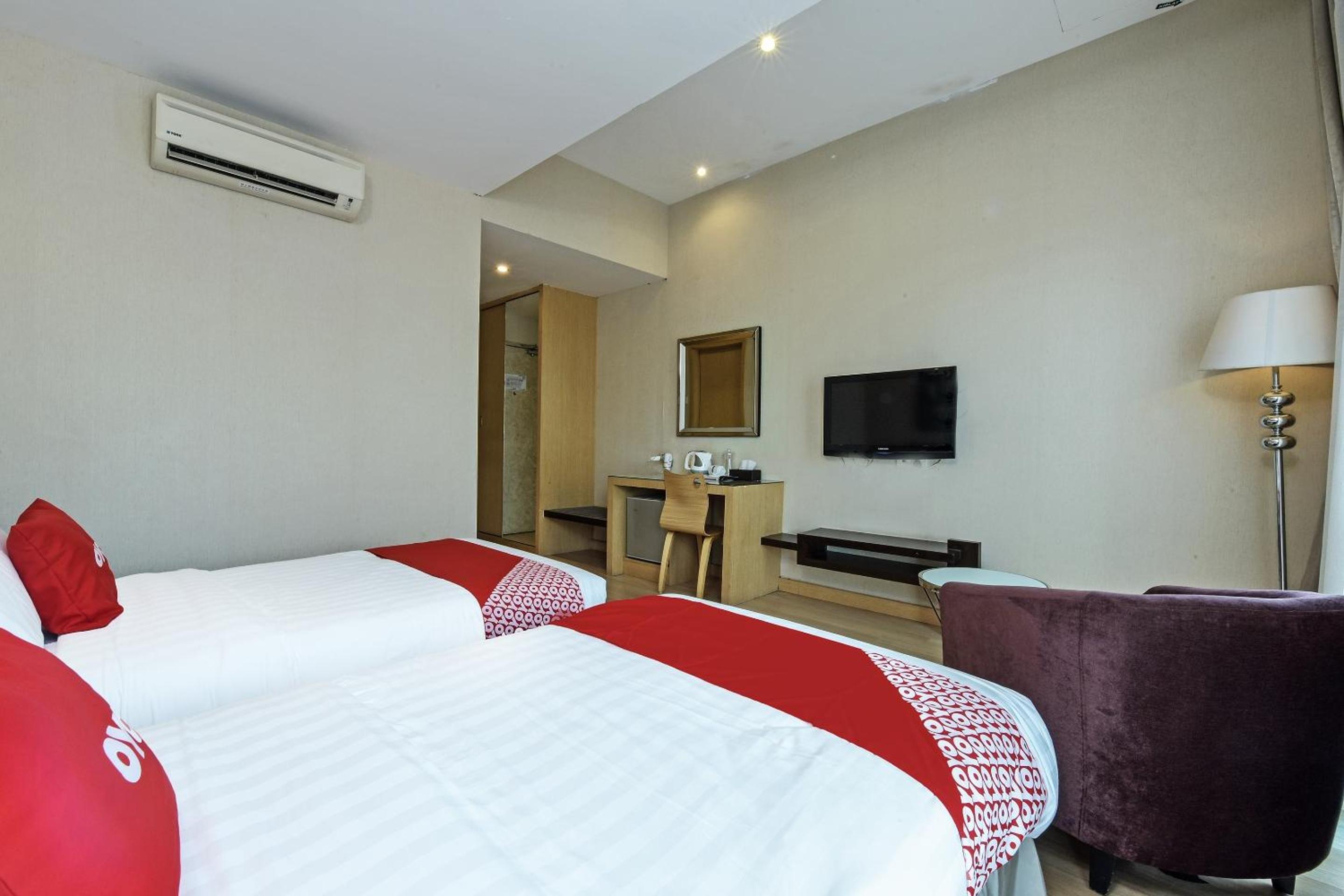 Deluxe Twin Room photo 1