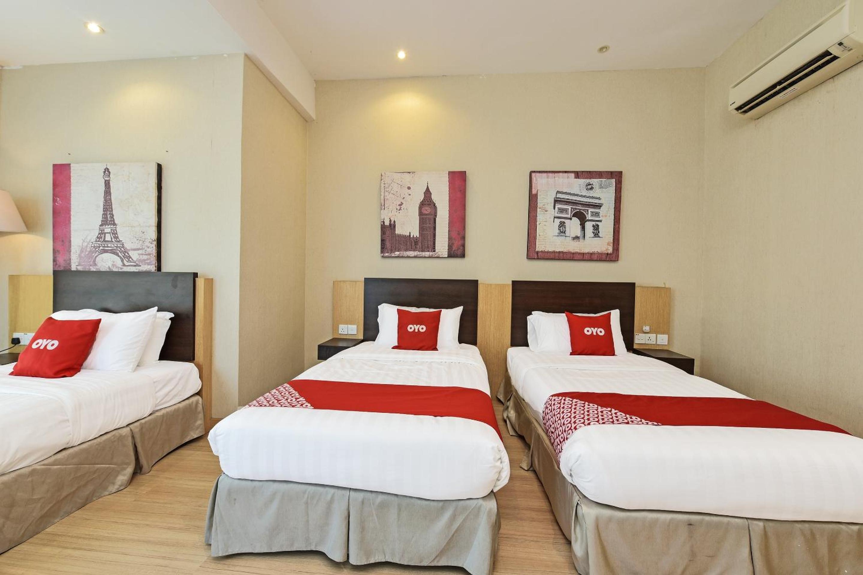 Deluxe Triple Room photo 3
