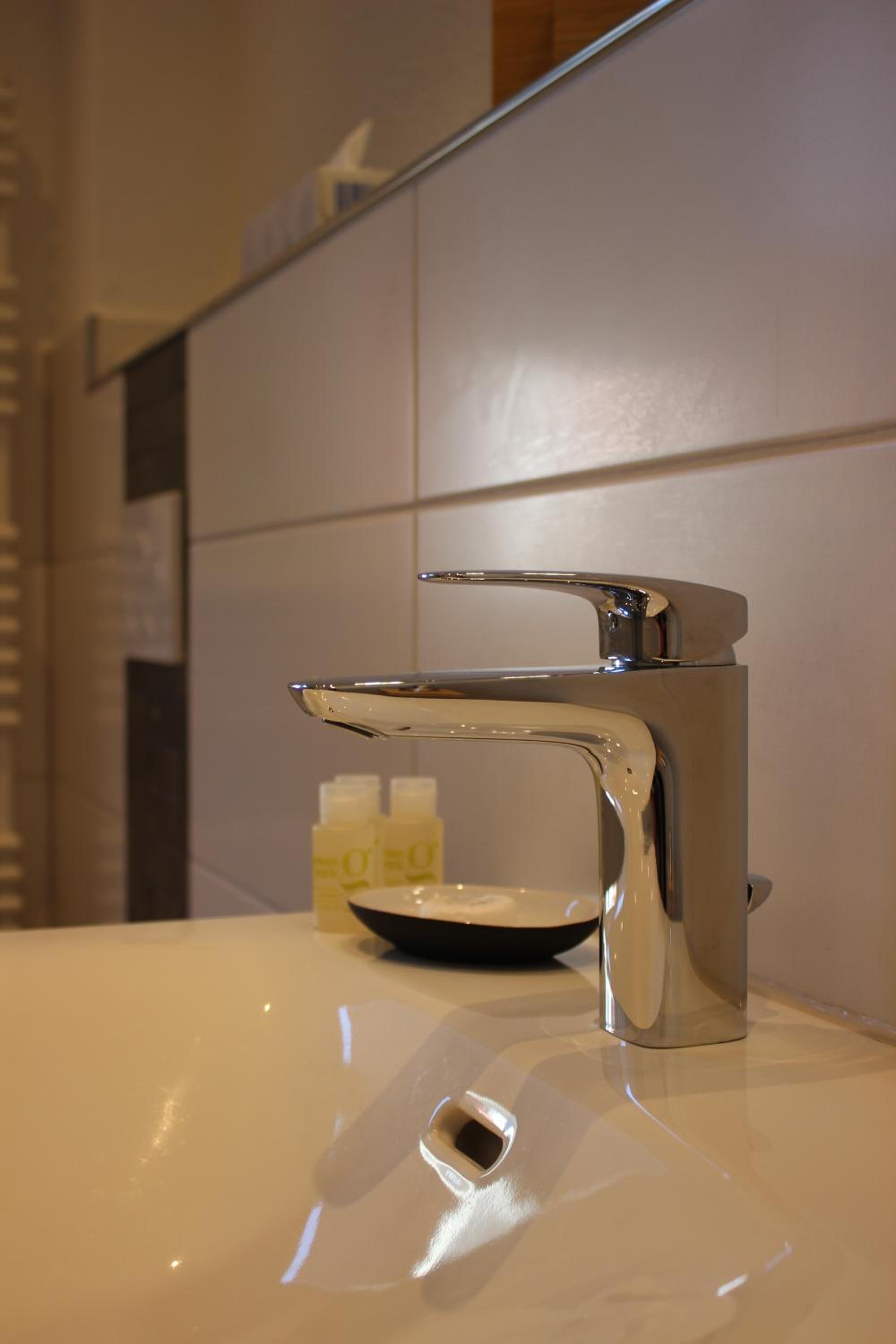 Two-Bedroom Apartment with Balcony photo 2