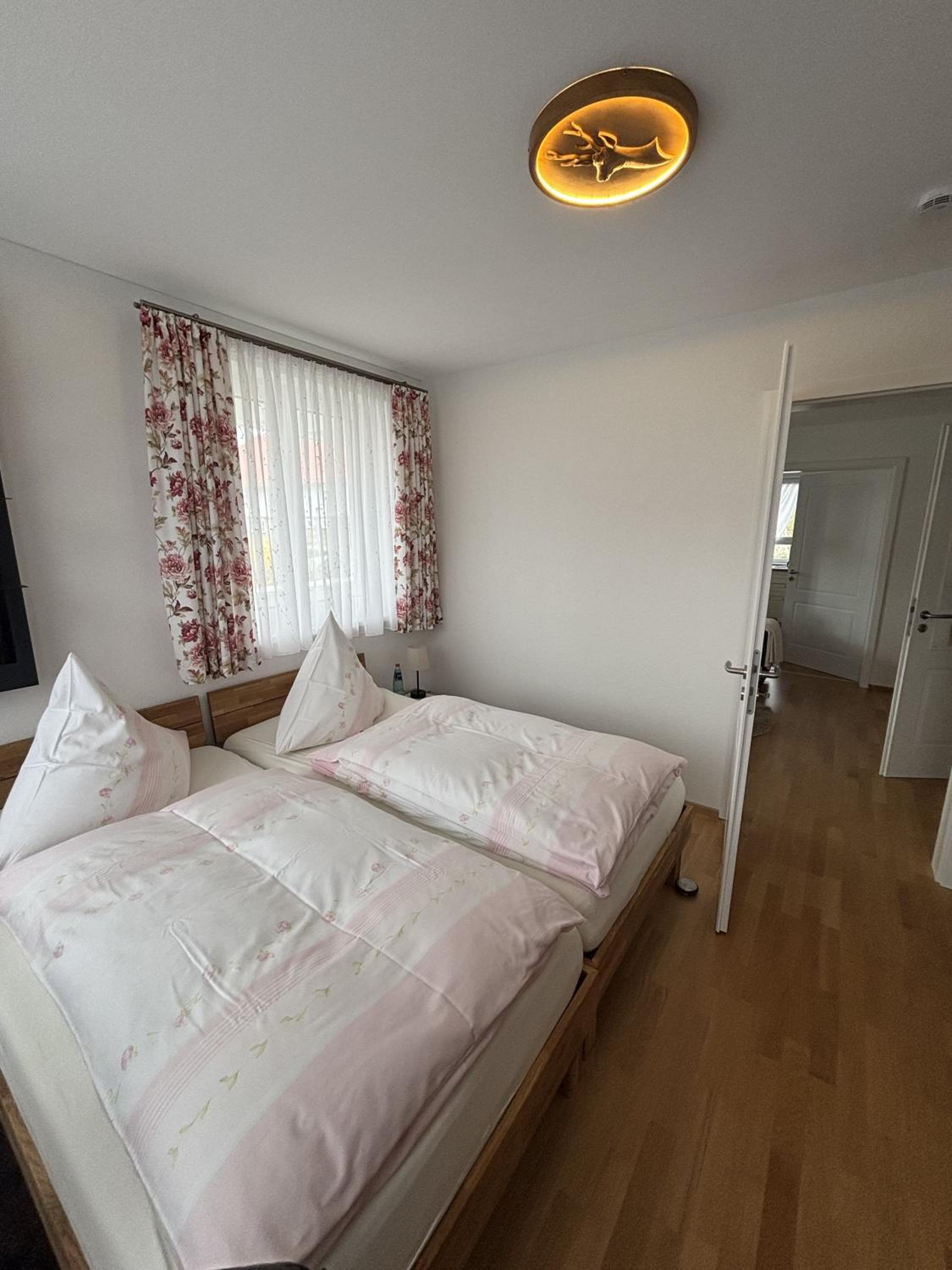 Two-Bedroom Apartment with Balcony photo 3