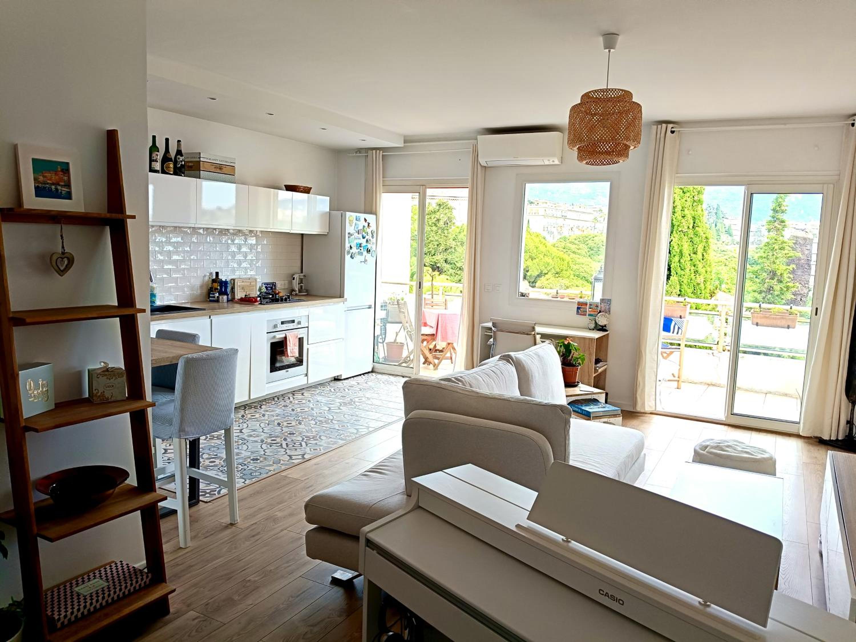 Two-Bedroom Apartment with Terrace and Sea View