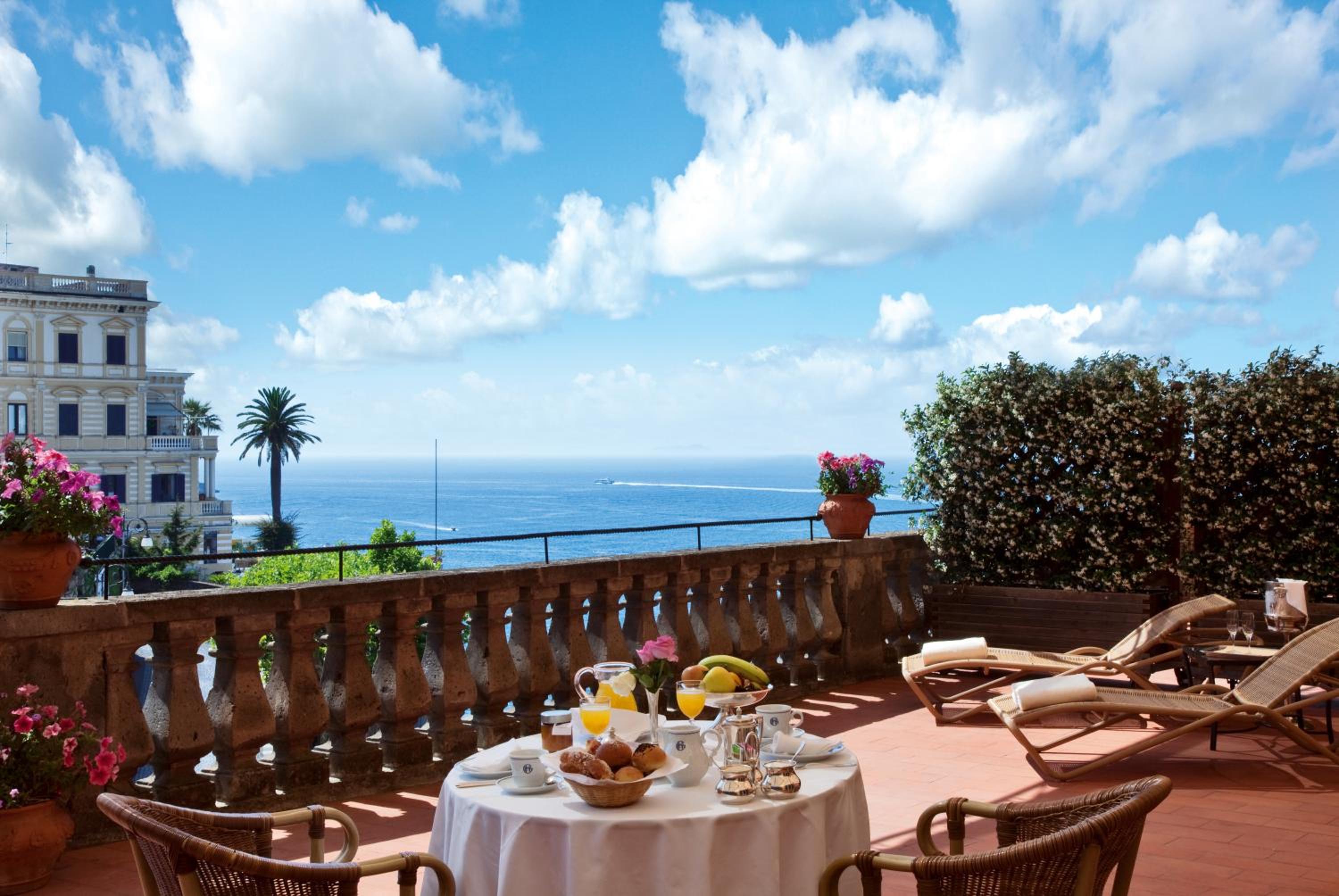 Superior Double or Twin Room with Sea View - Photo 4
