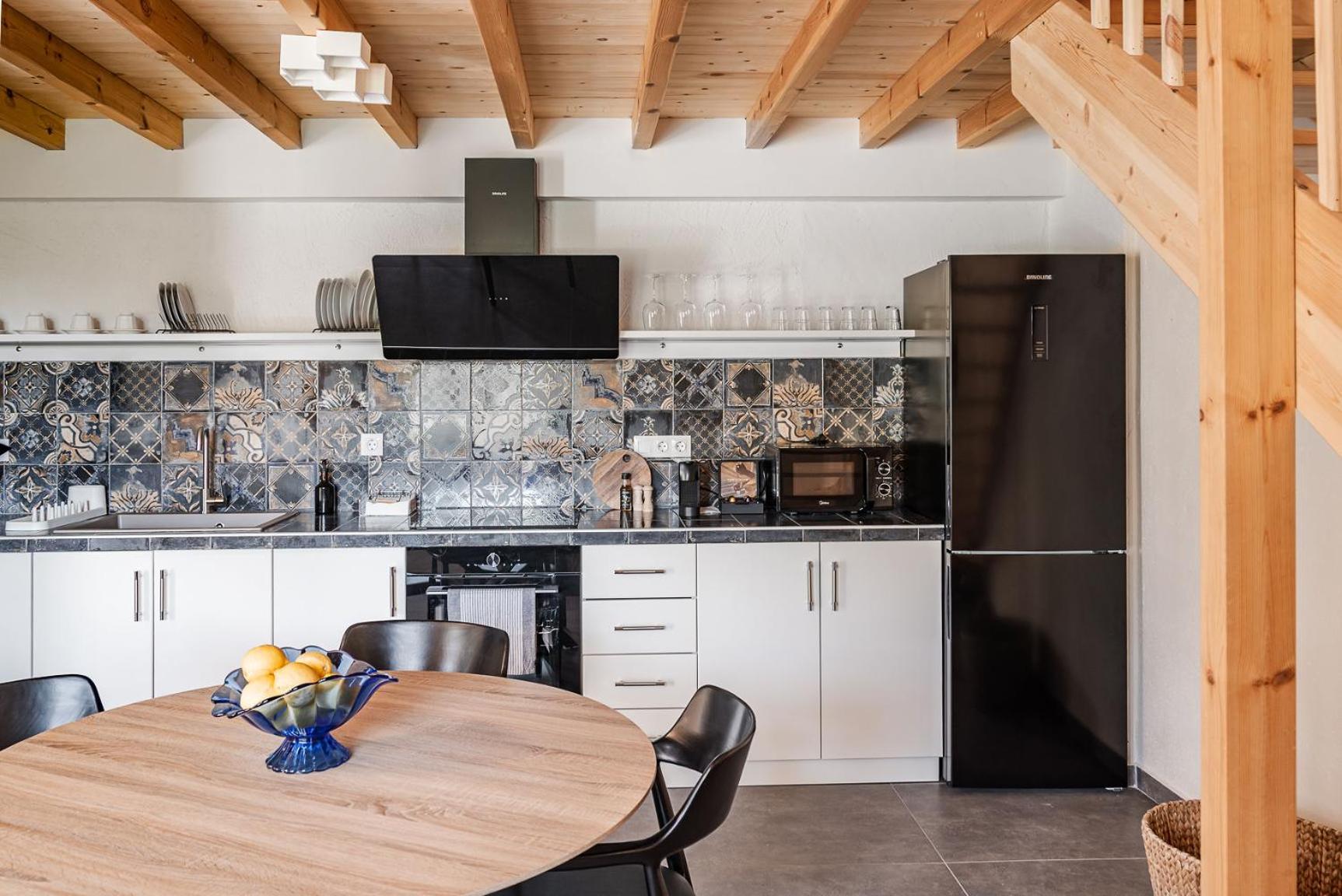 One-Bedroom Deluxe Apartment