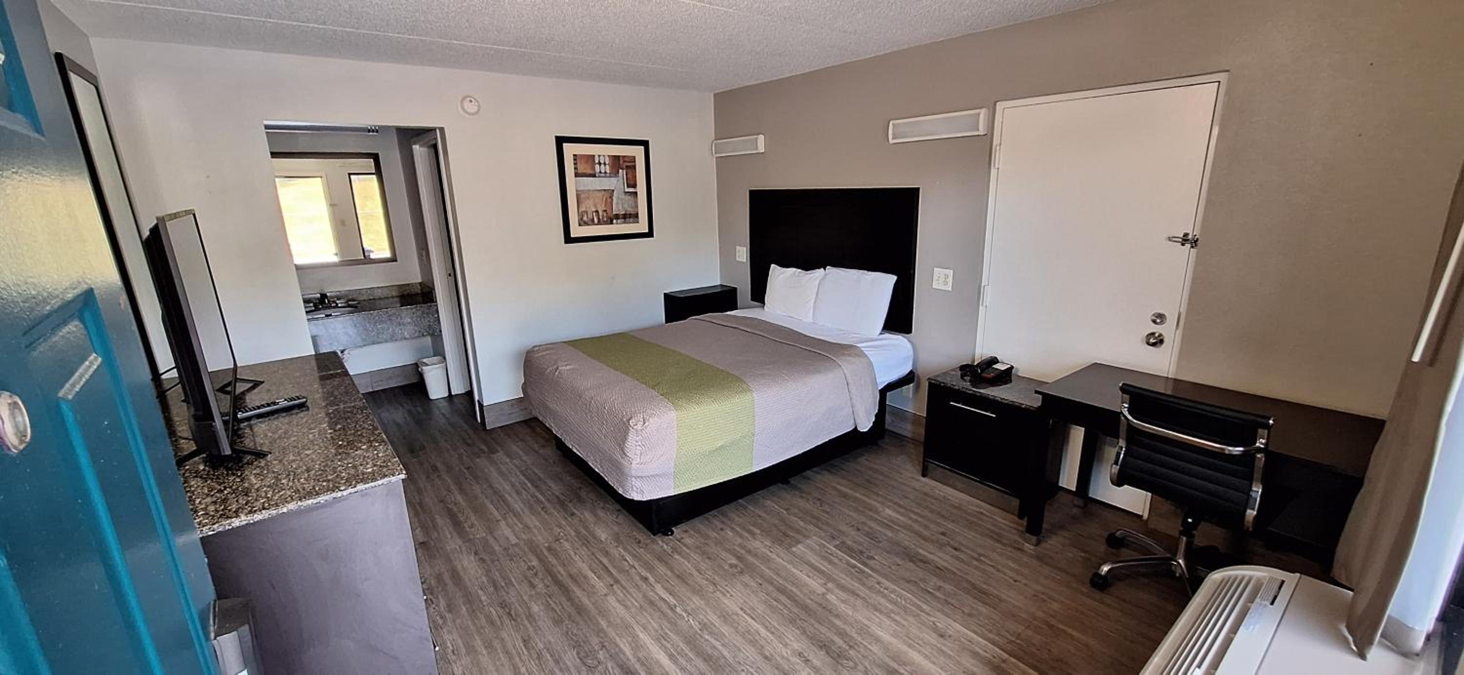 Deluxe Queen Room - Photo 4