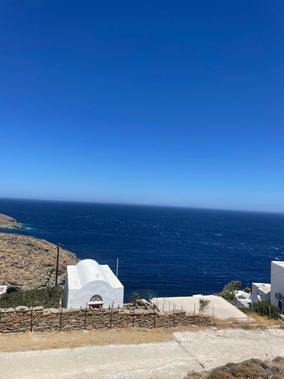 Superior Triple Room with Sea View photo 3