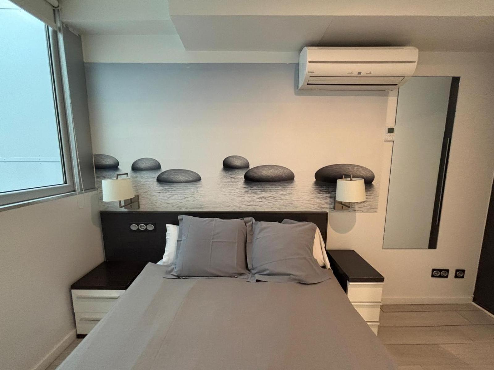 Single Room with Private Bathroom photo 3