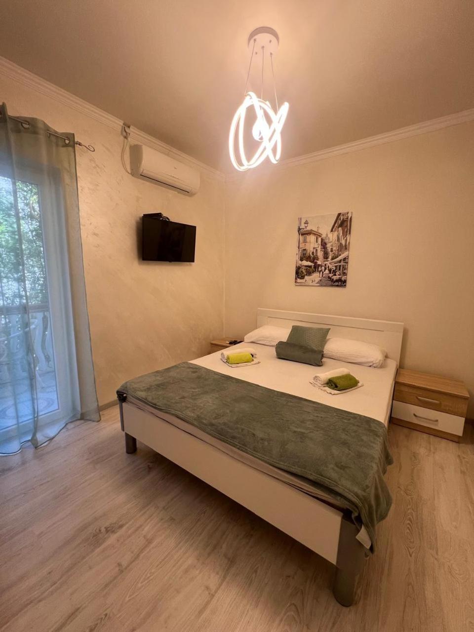 Deluxe Family Suite photo 2