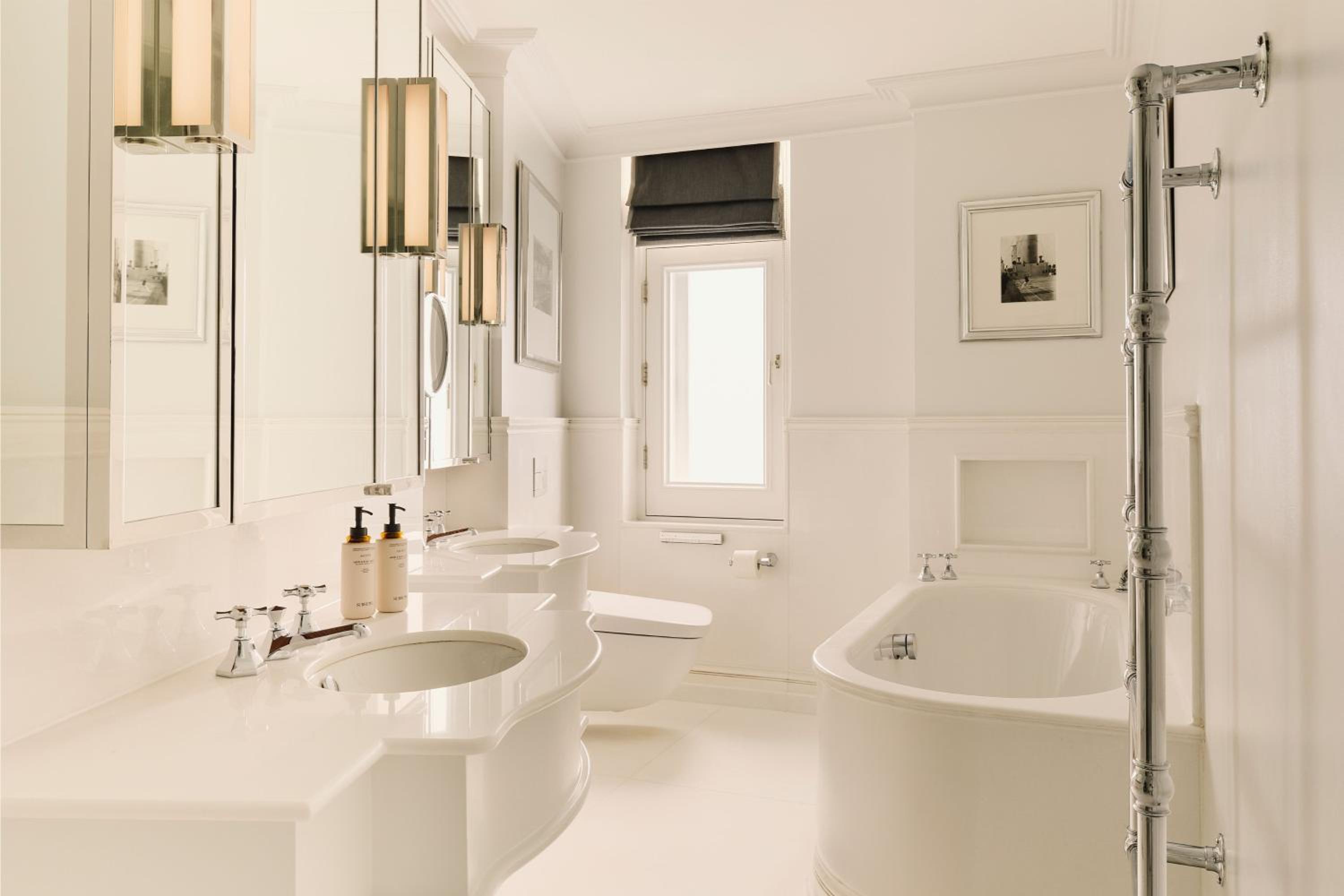 Carlos Suite photo 3