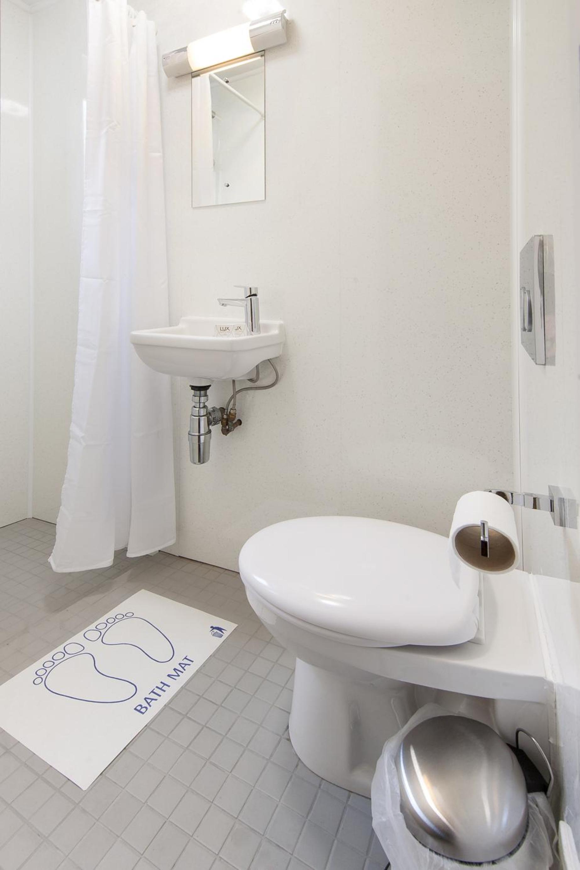 Triple Room with Private Bathroom photo 2