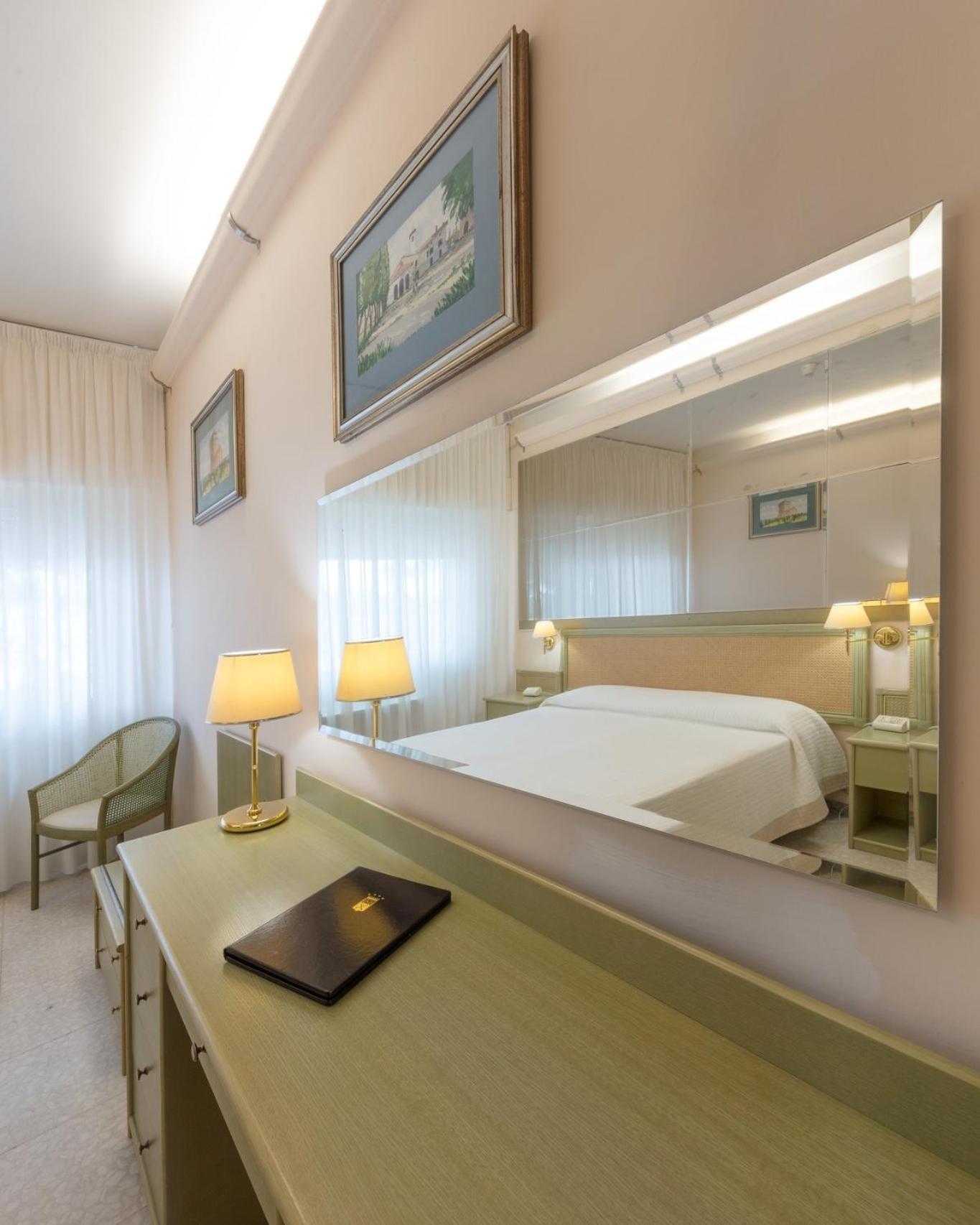 Standard Double with Sea View