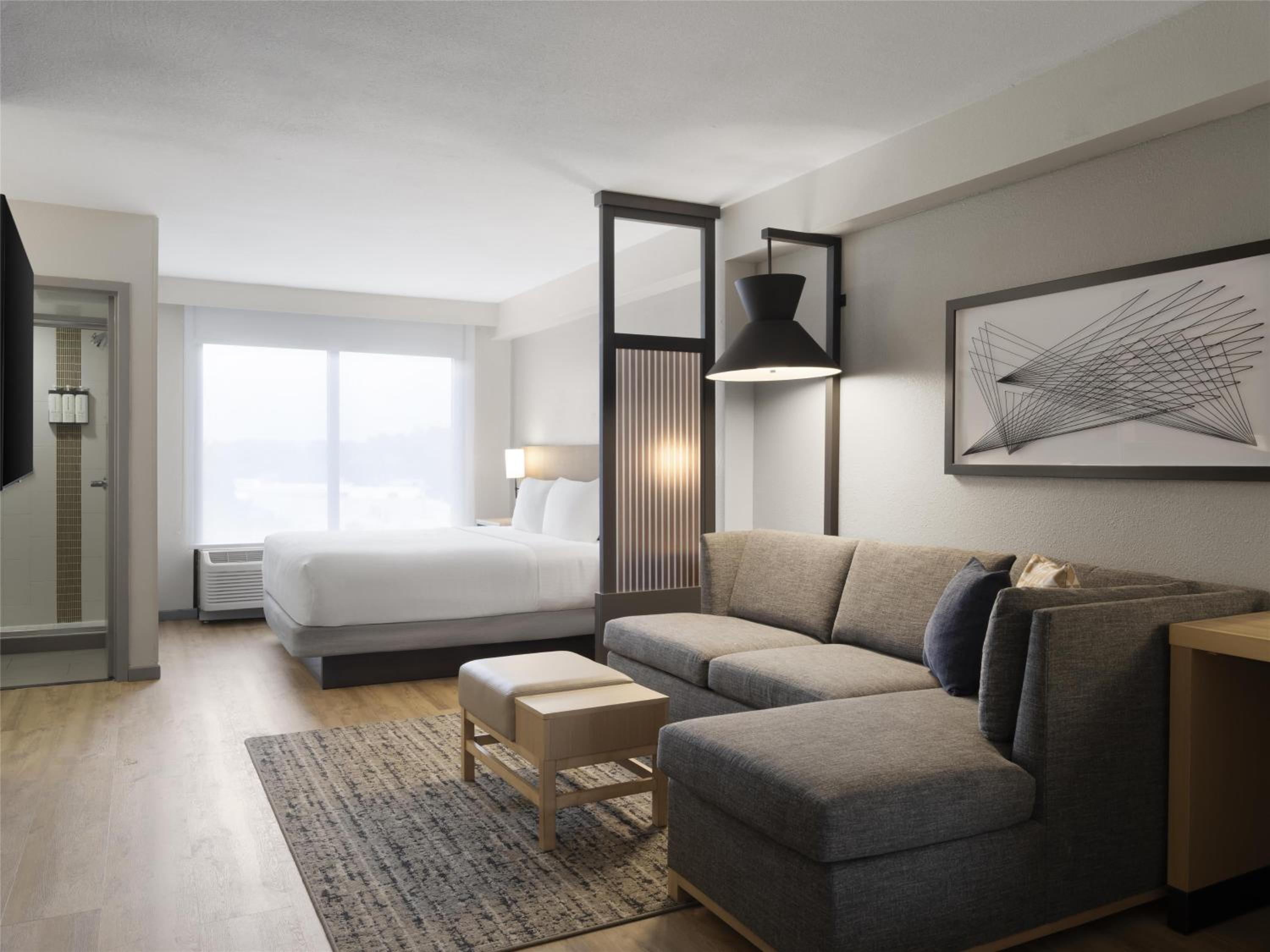Specialty King Room - Photo 2
