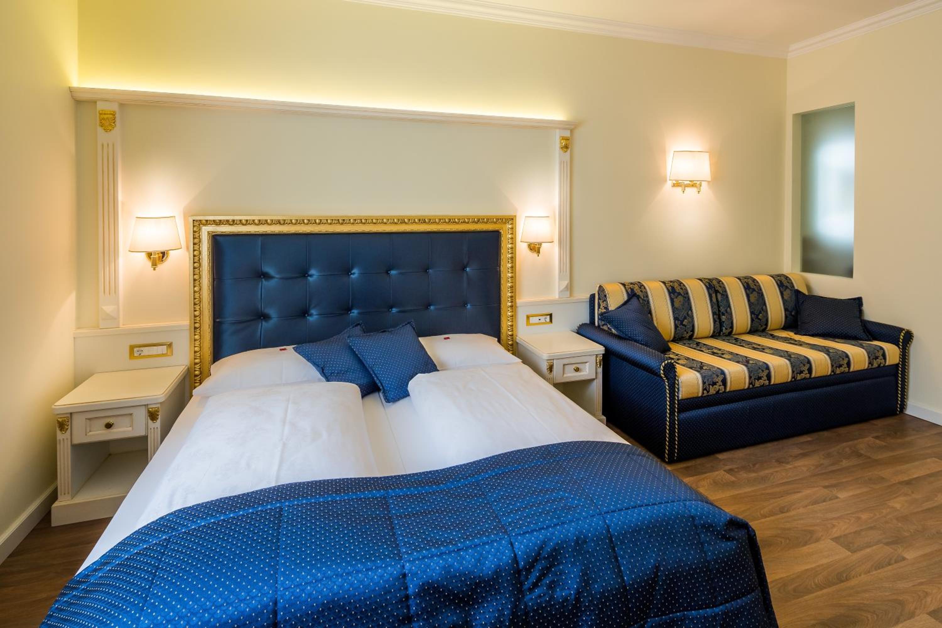 Deluxe Junior Suite - Photo 7