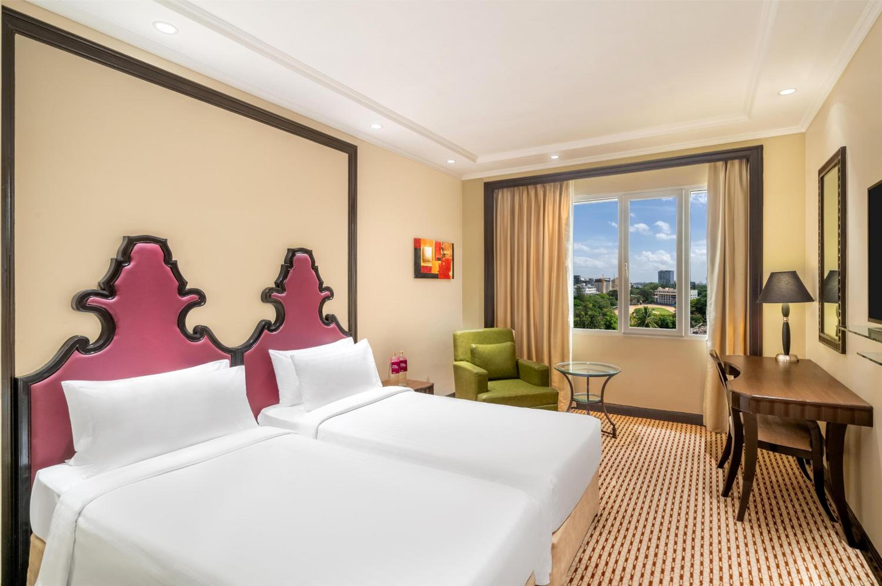 Superior Room with 10% discount on Food & Soft Beverages,15% discount on SPA ,Complimentary Early check in/Late Check Out upto 3 Hrs (subject to availability) - Photo 3
