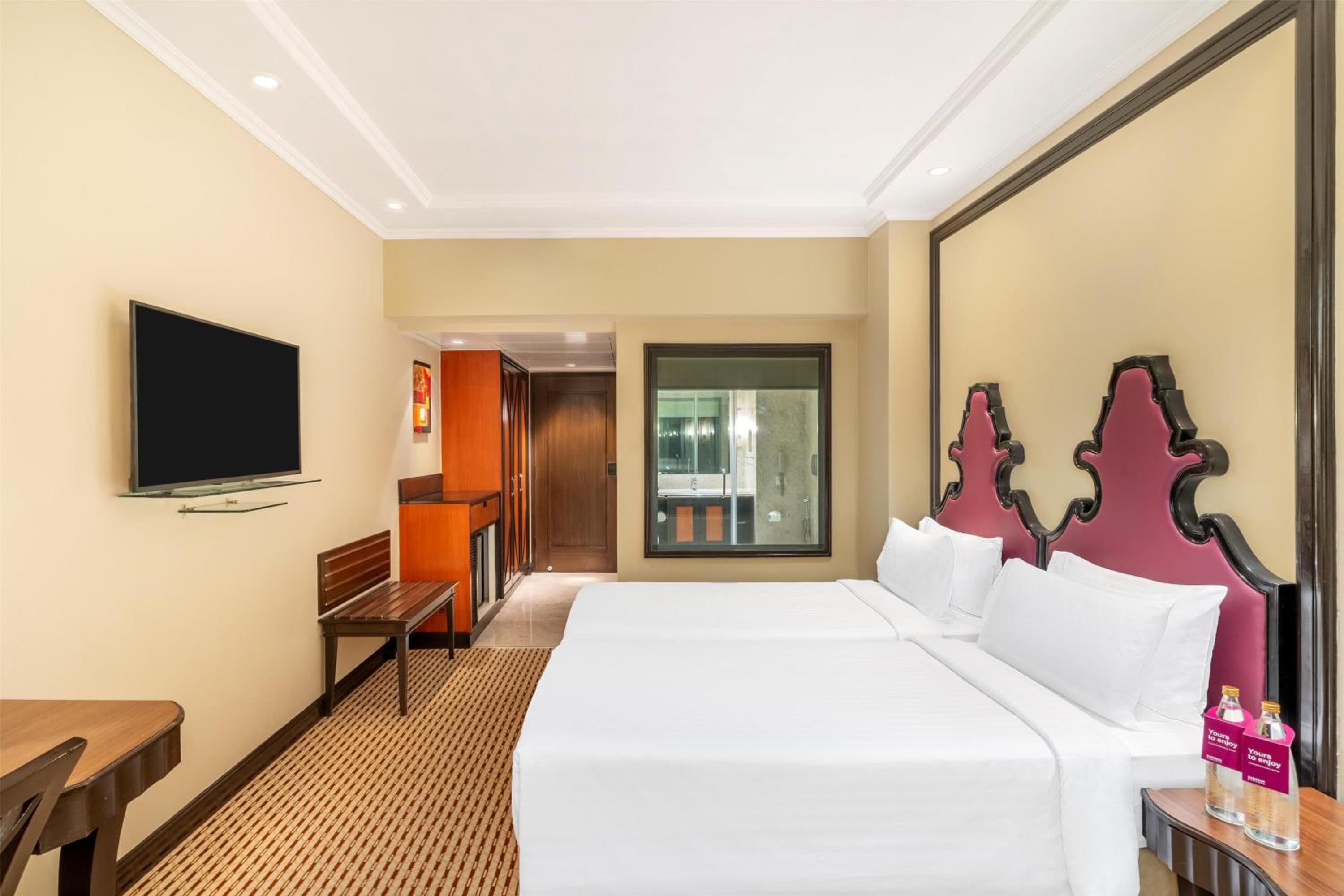Superior Room with 10% discount on Food & Soft Beverages,15% discount on SPA ,Complimentary Early check in/Late Check Out upto 3 Hrs (subject to availability) - Photo 4