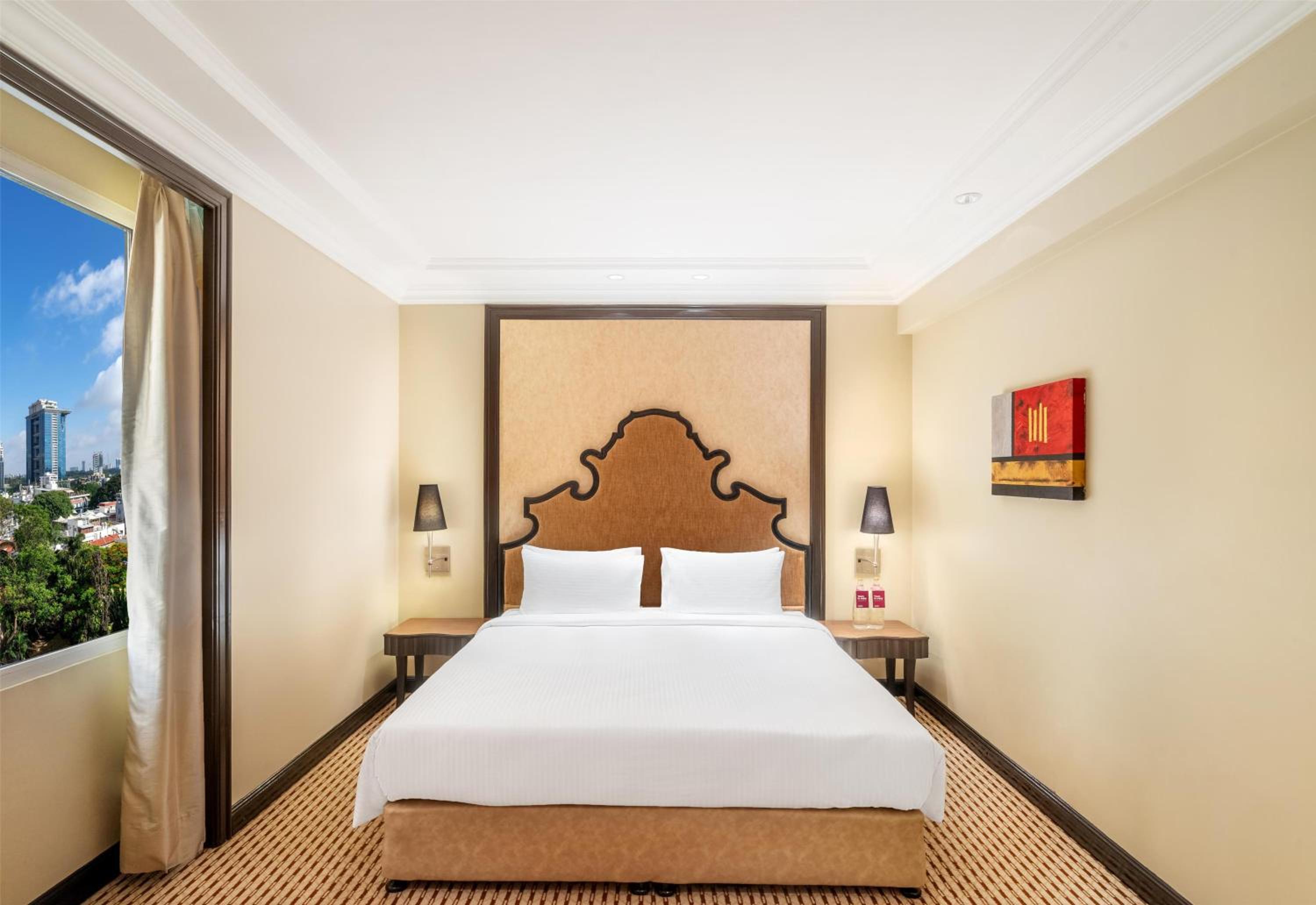 Suite with 15% off on Laundry & Spa services, Happy Hours 1+1 on select beverages photo 2