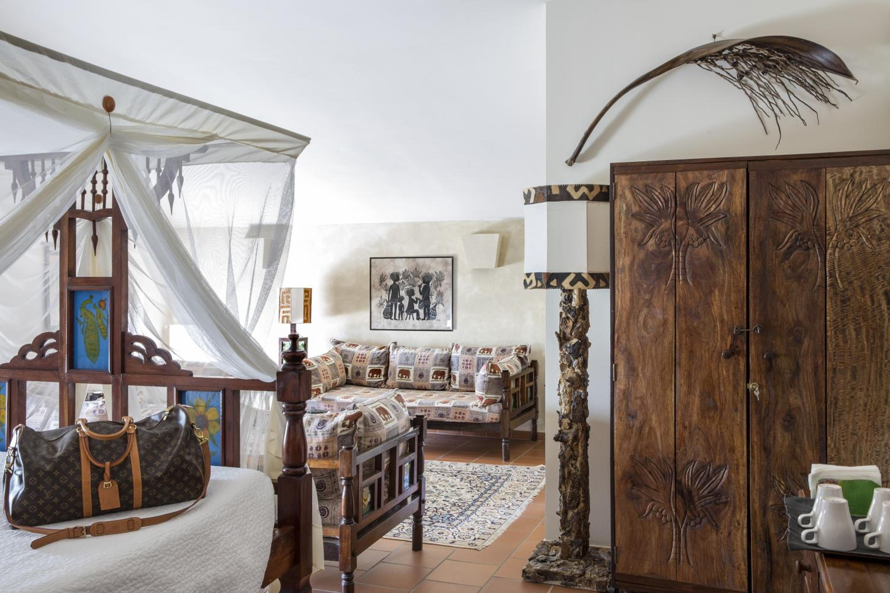 Family Room (4 Adults) - Photo 2