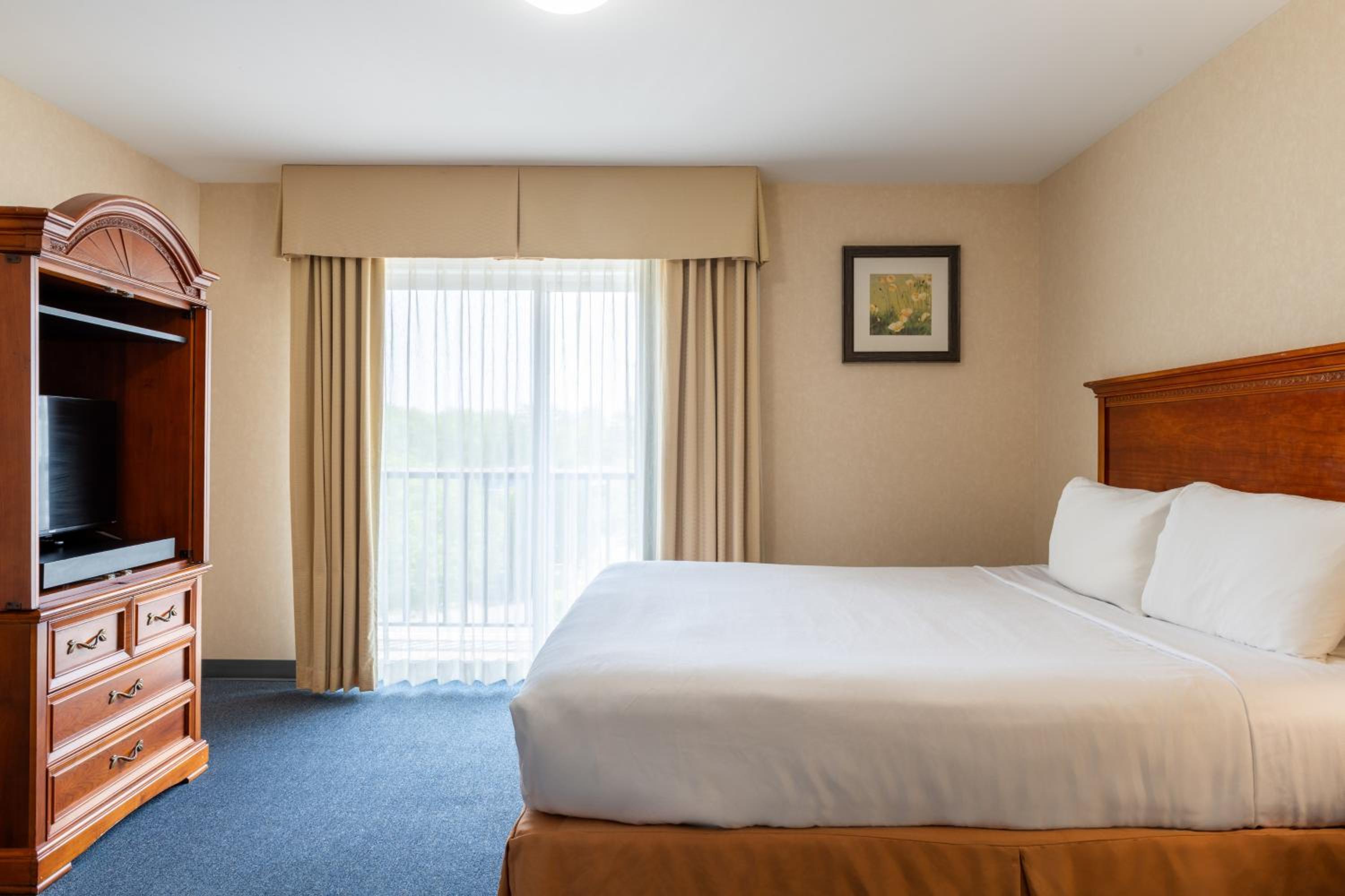 King Suite - Photo 1