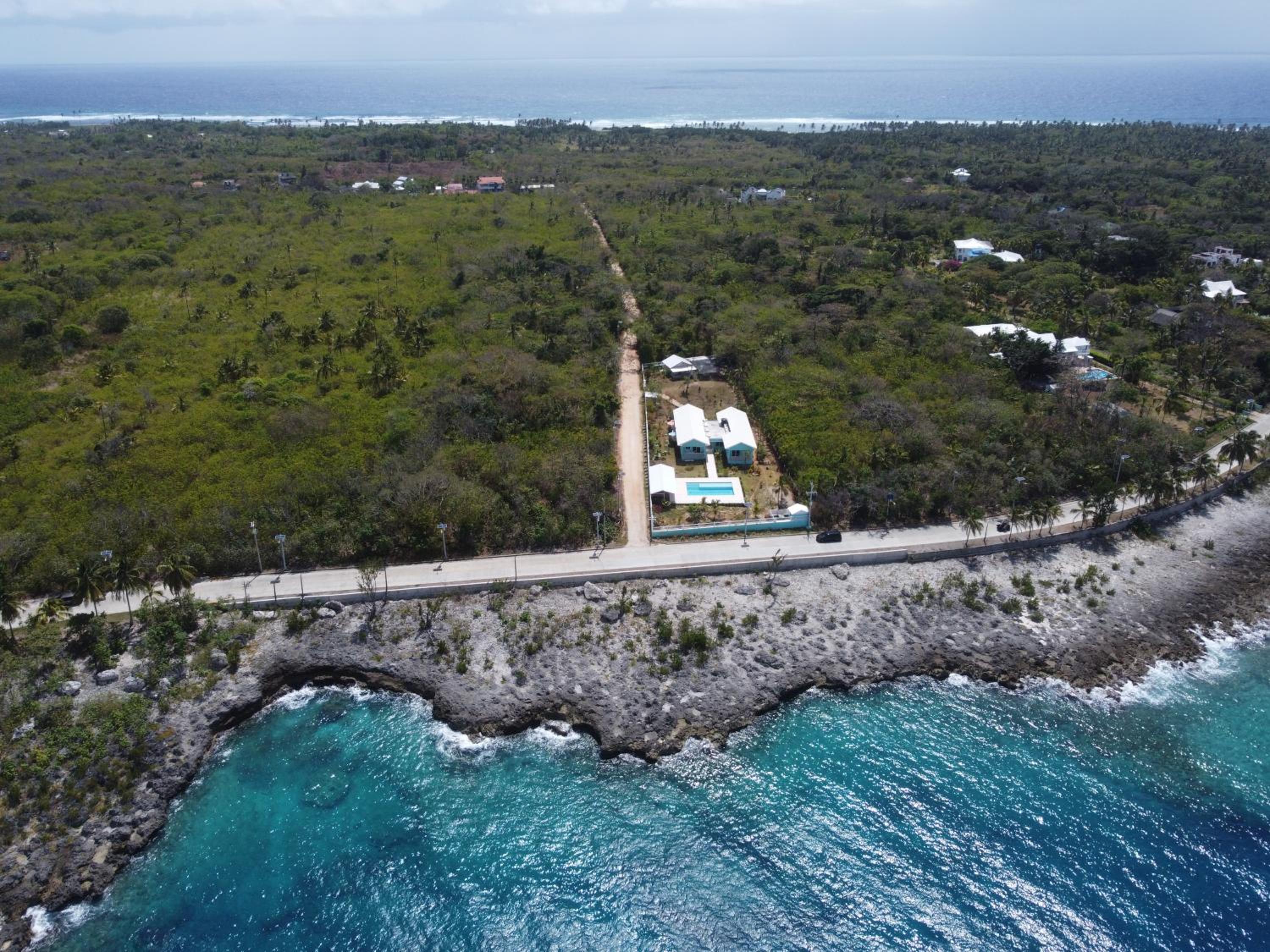 Deluxe Bungalow with Garden View photo 1