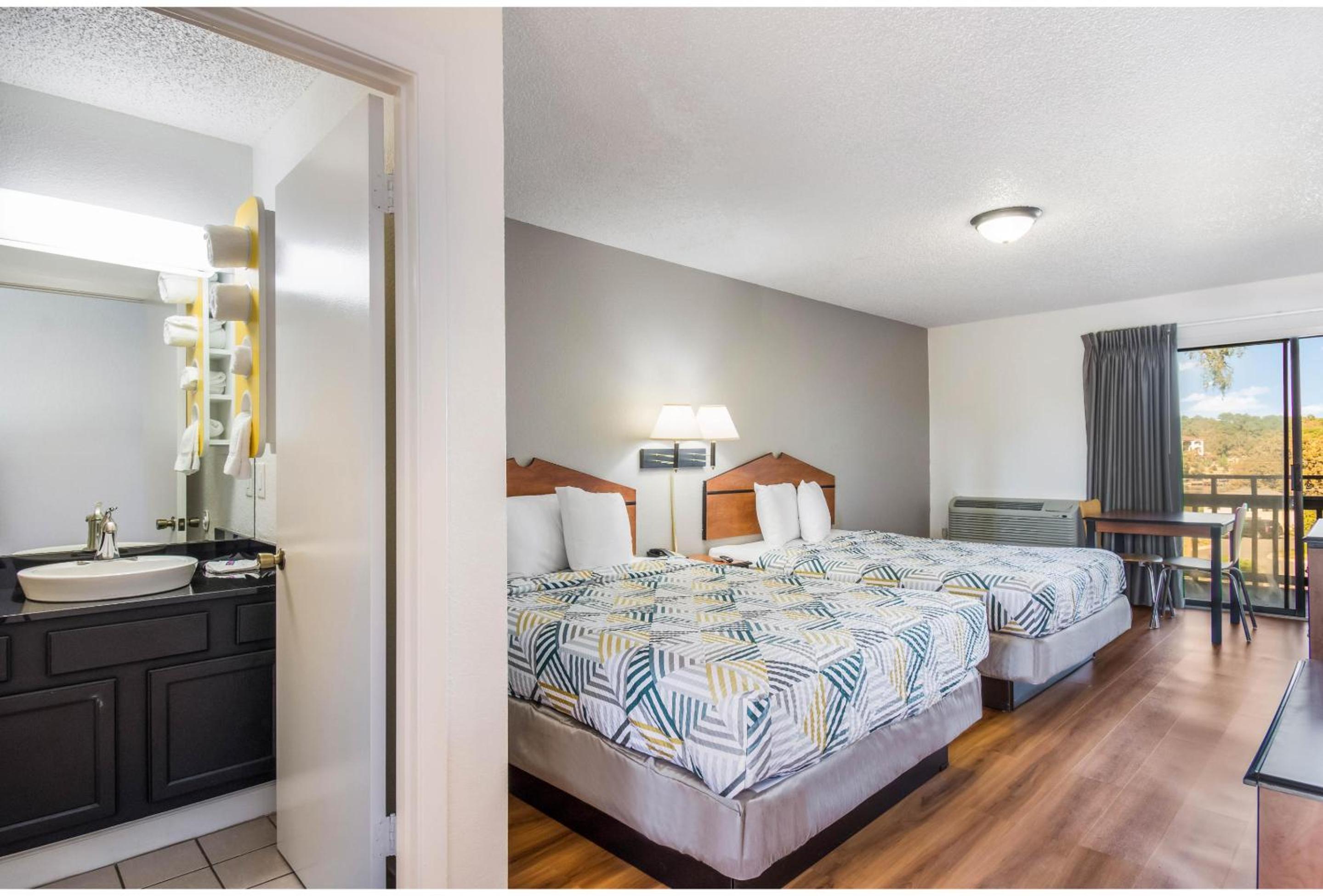 Quadruple Room - Disability Access - Non-Smoking