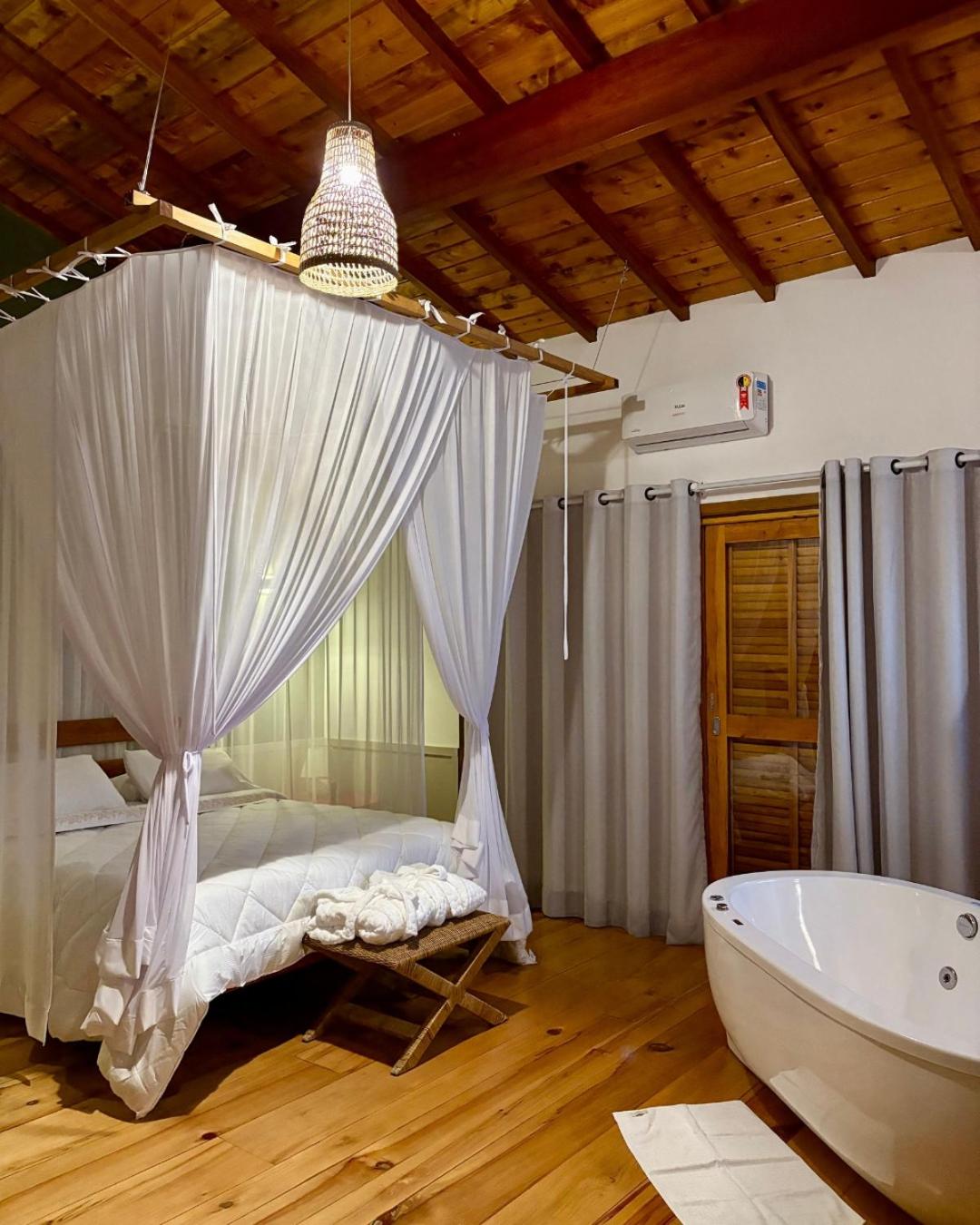 Deluxe Suite with Spa Bath photo 3