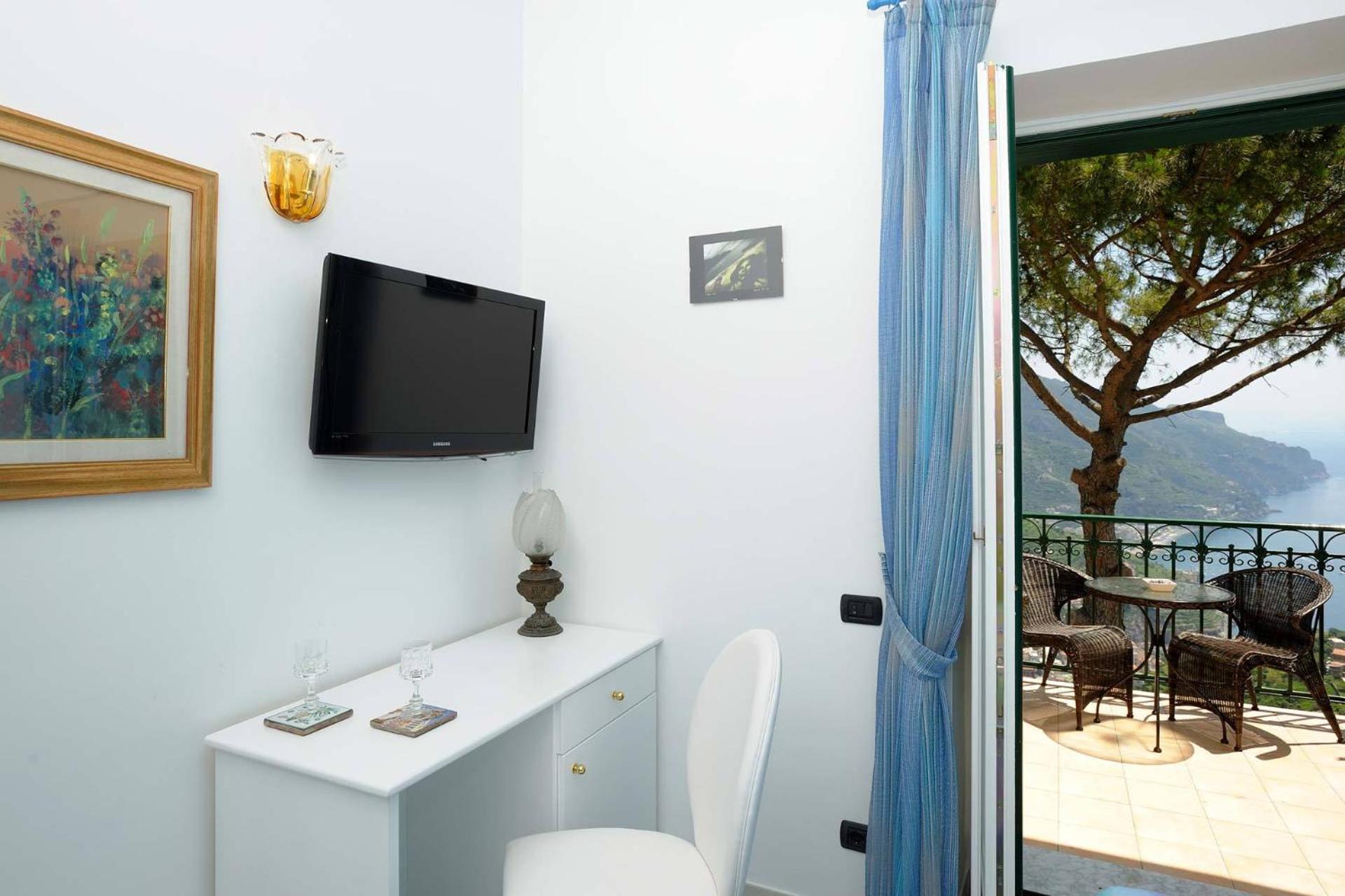 Double Room with Gulf View - Photo 7