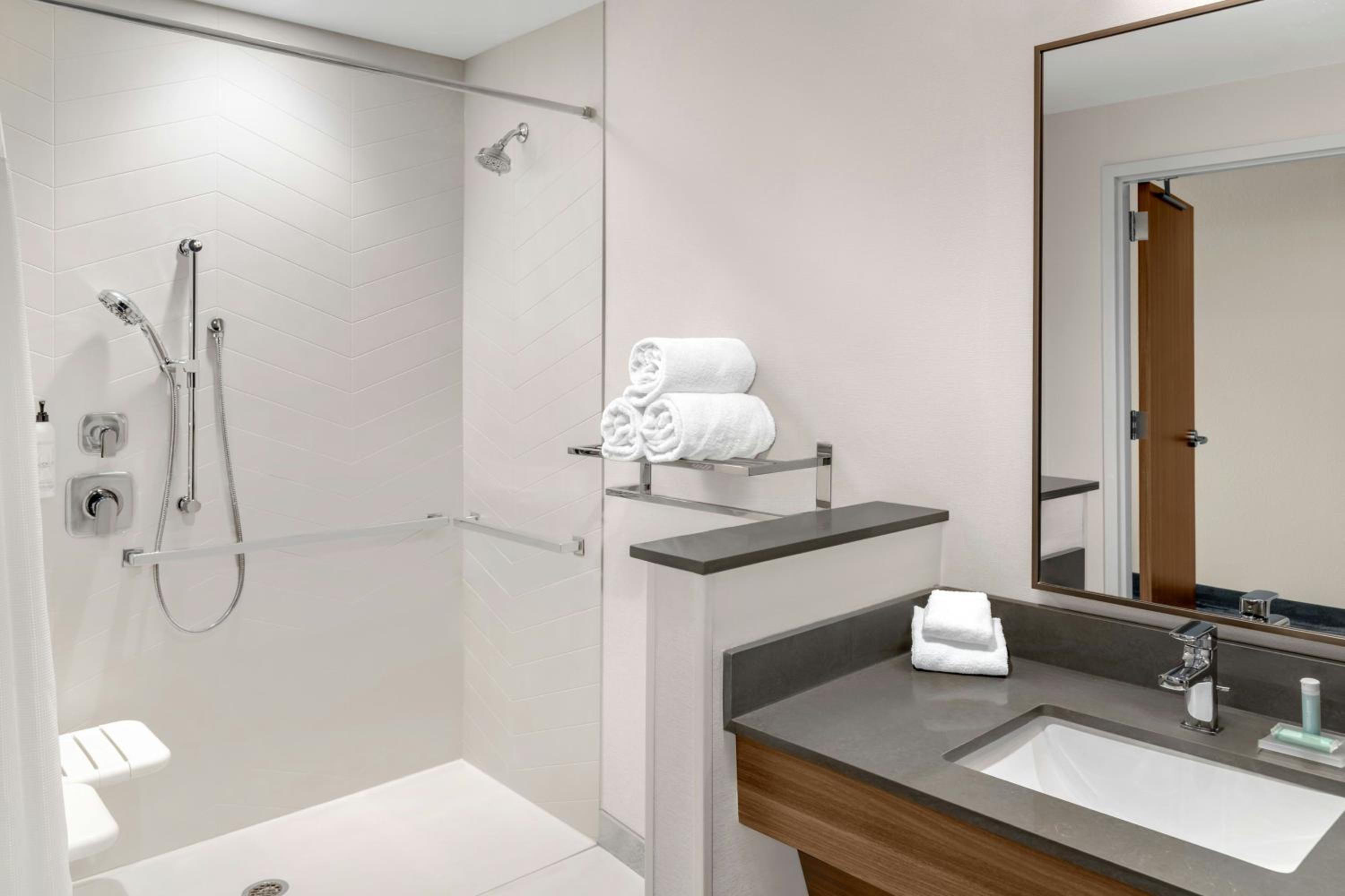 King Room - Hearing Accessible