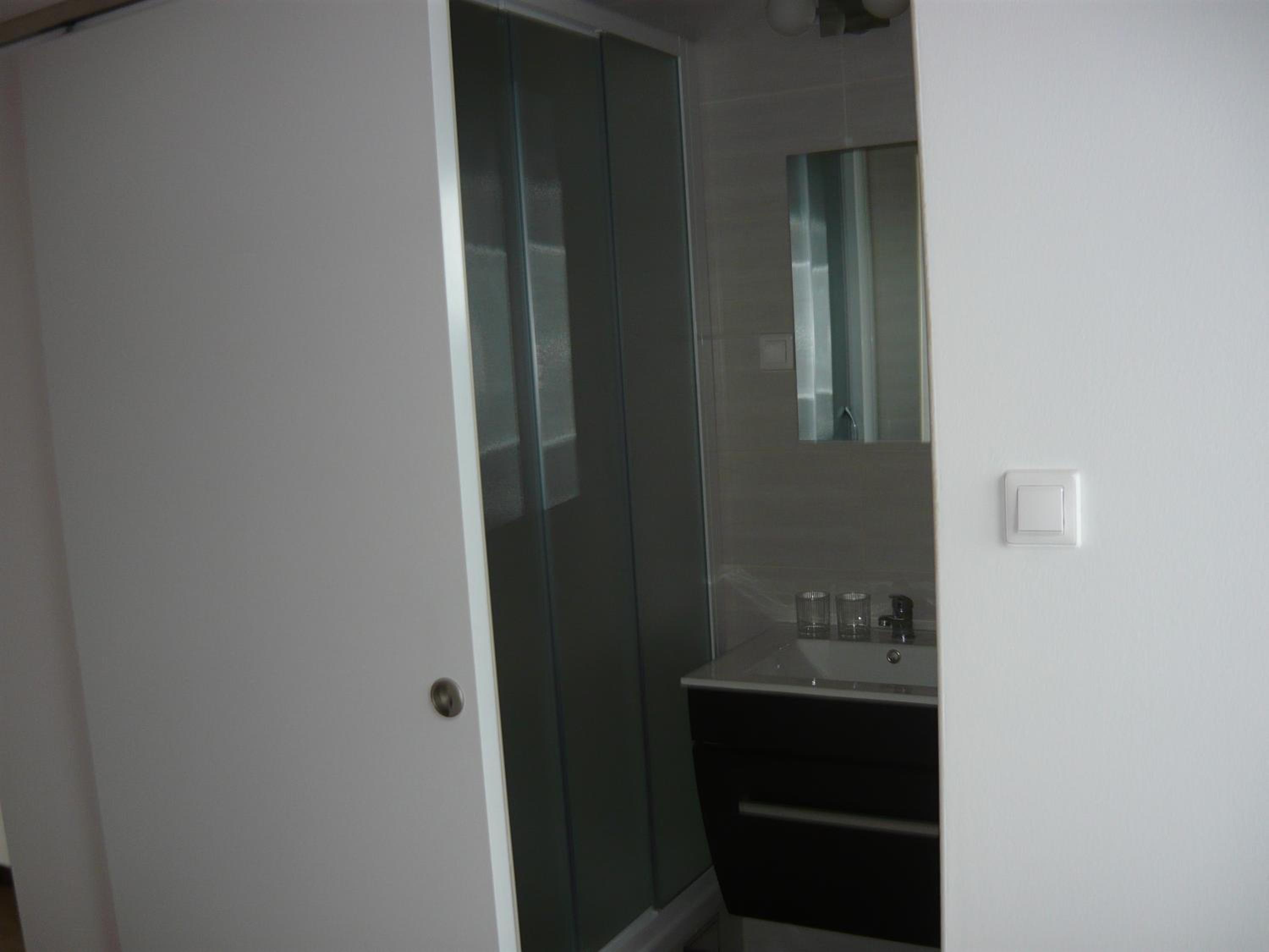 Standard Studio - Photo 8
