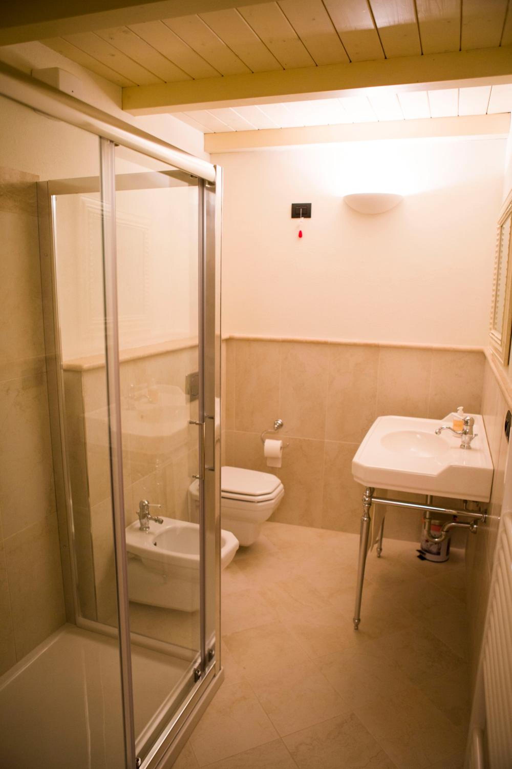 King Room photo 2