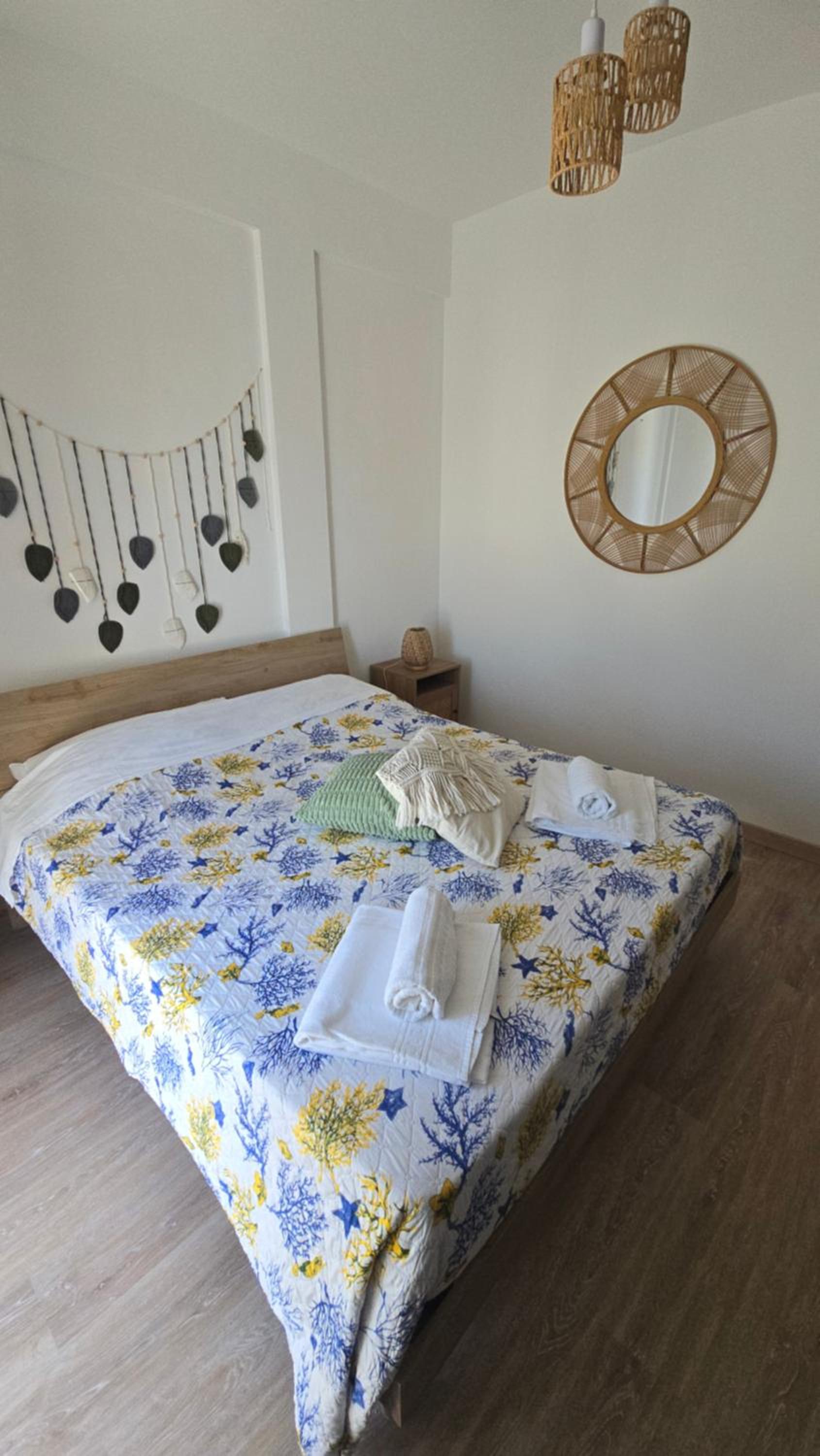 One-Bedroom Apartment with Sea View and Balcony photo 2