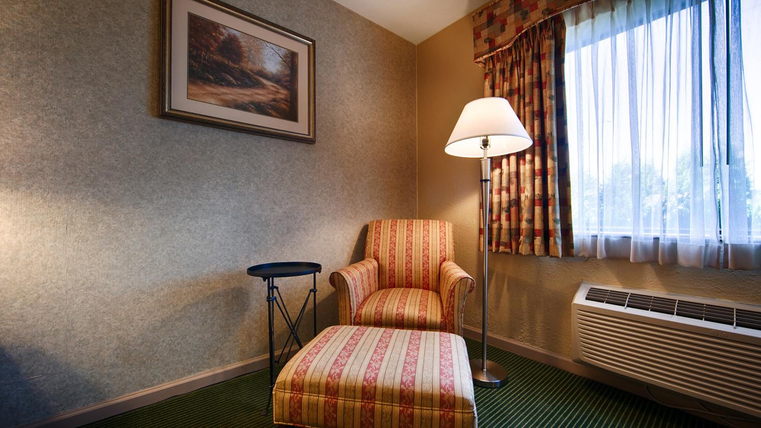 King Room - Disability Access Tub photo 3