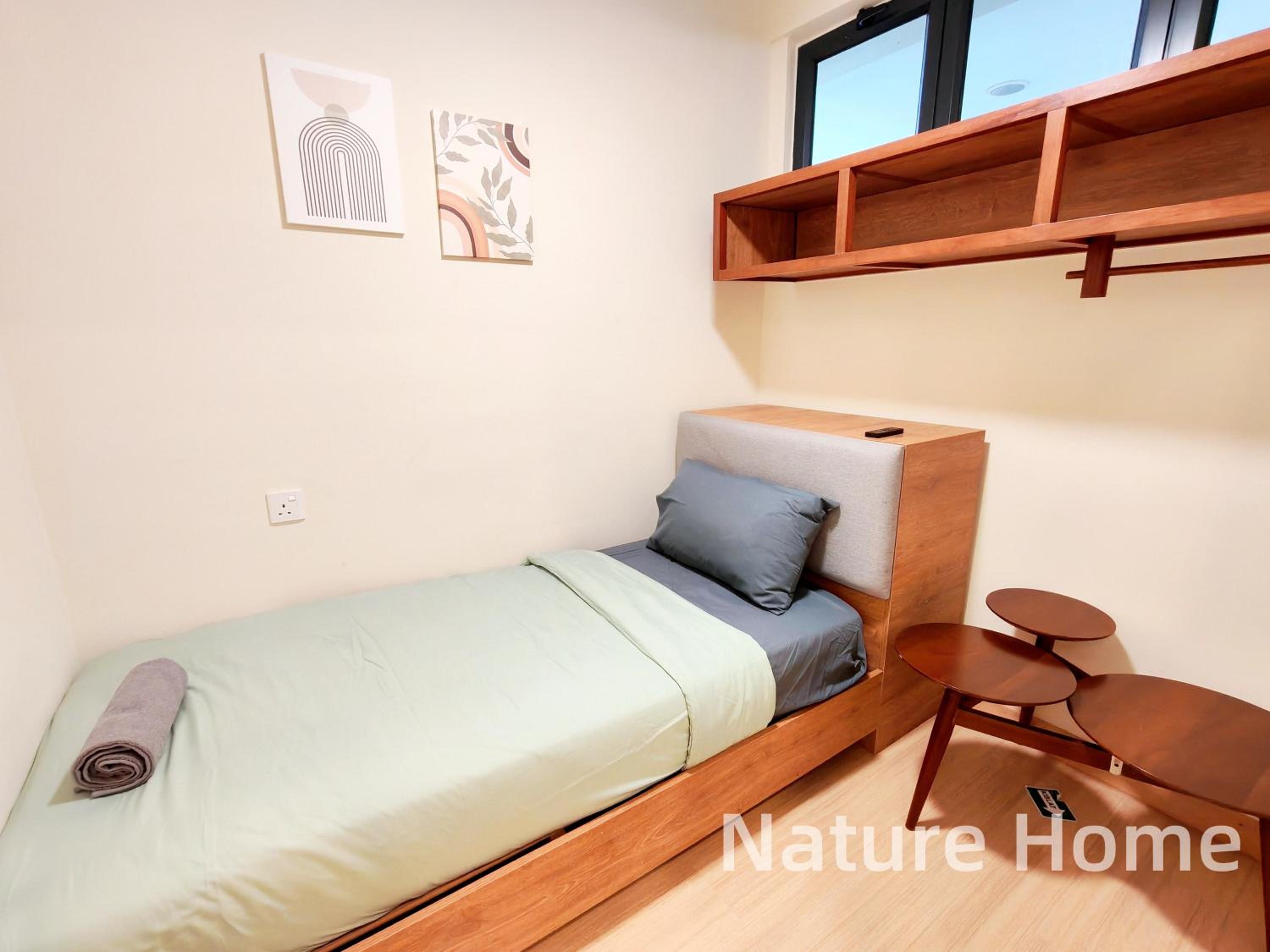 Studio Apartment with Balcony - Photo 1