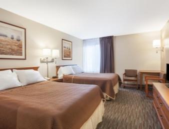 Double Suite - Non-Smoking photo 1