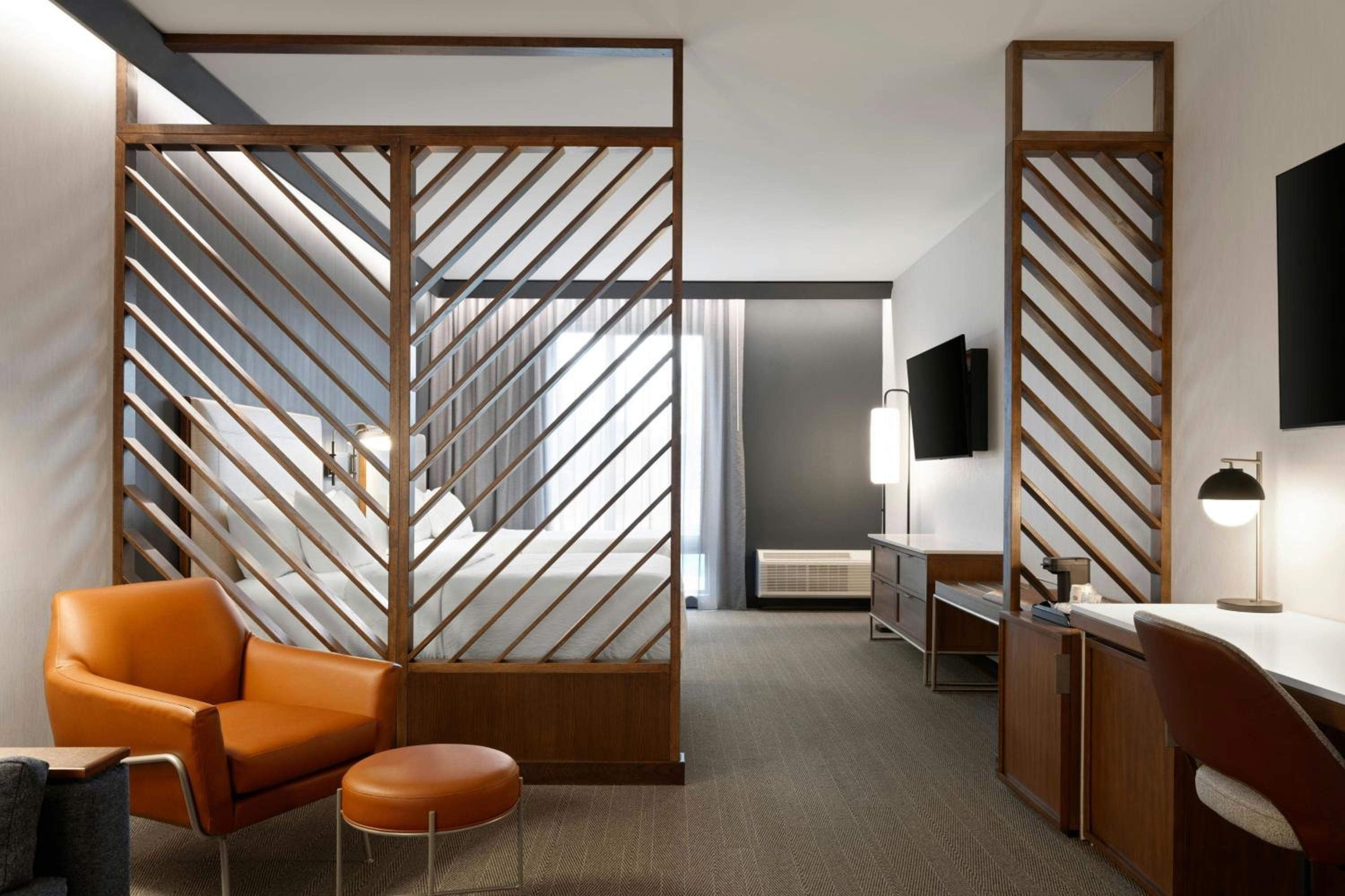 Queen Suite with Two Queen Beds, Roll-In Shower and Sofa Bed - Mobility Access photo 3