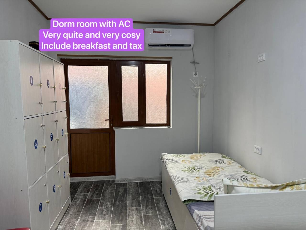 Mixed Dormitory Room photo 1