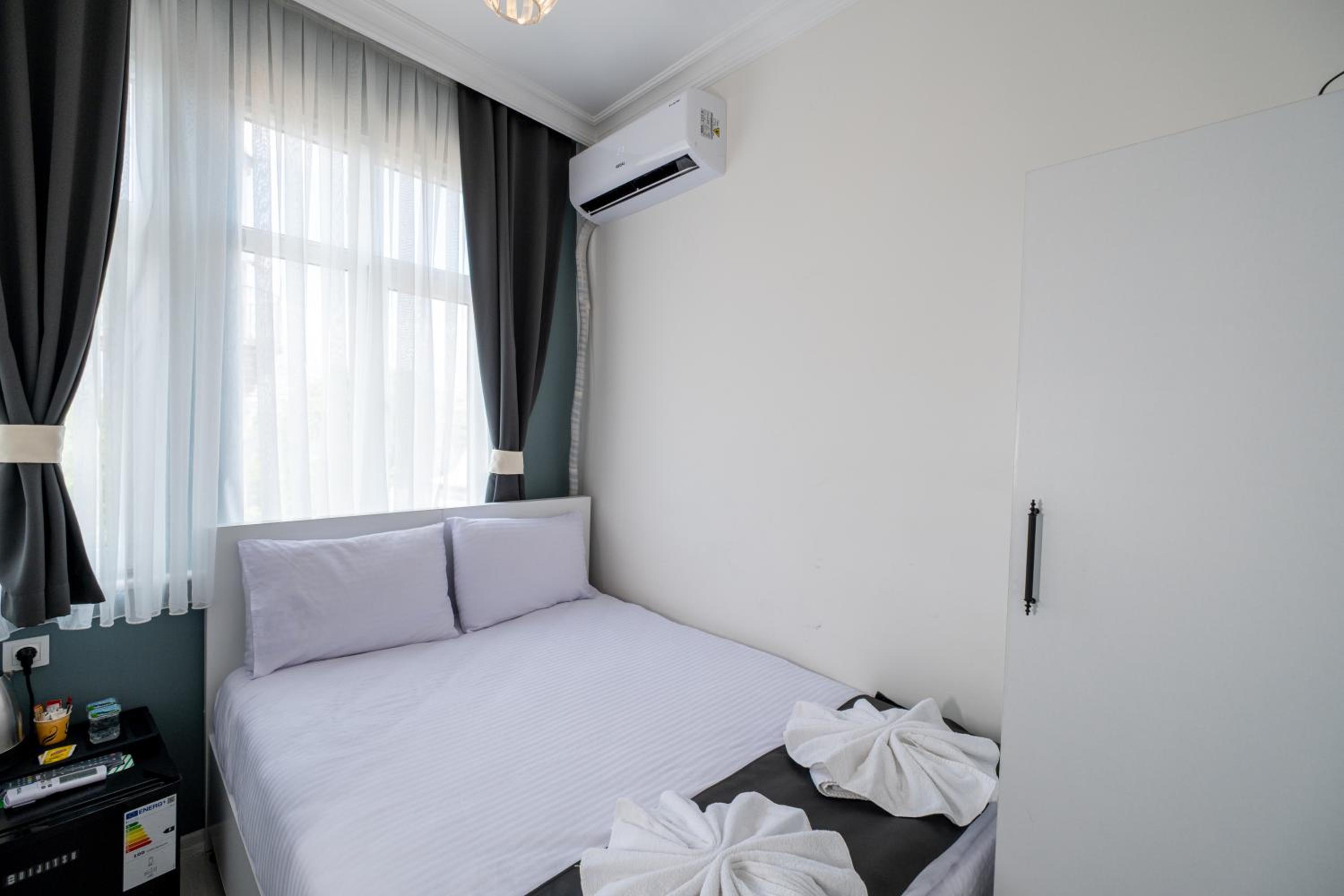 Double Room with Sea View photo 3
