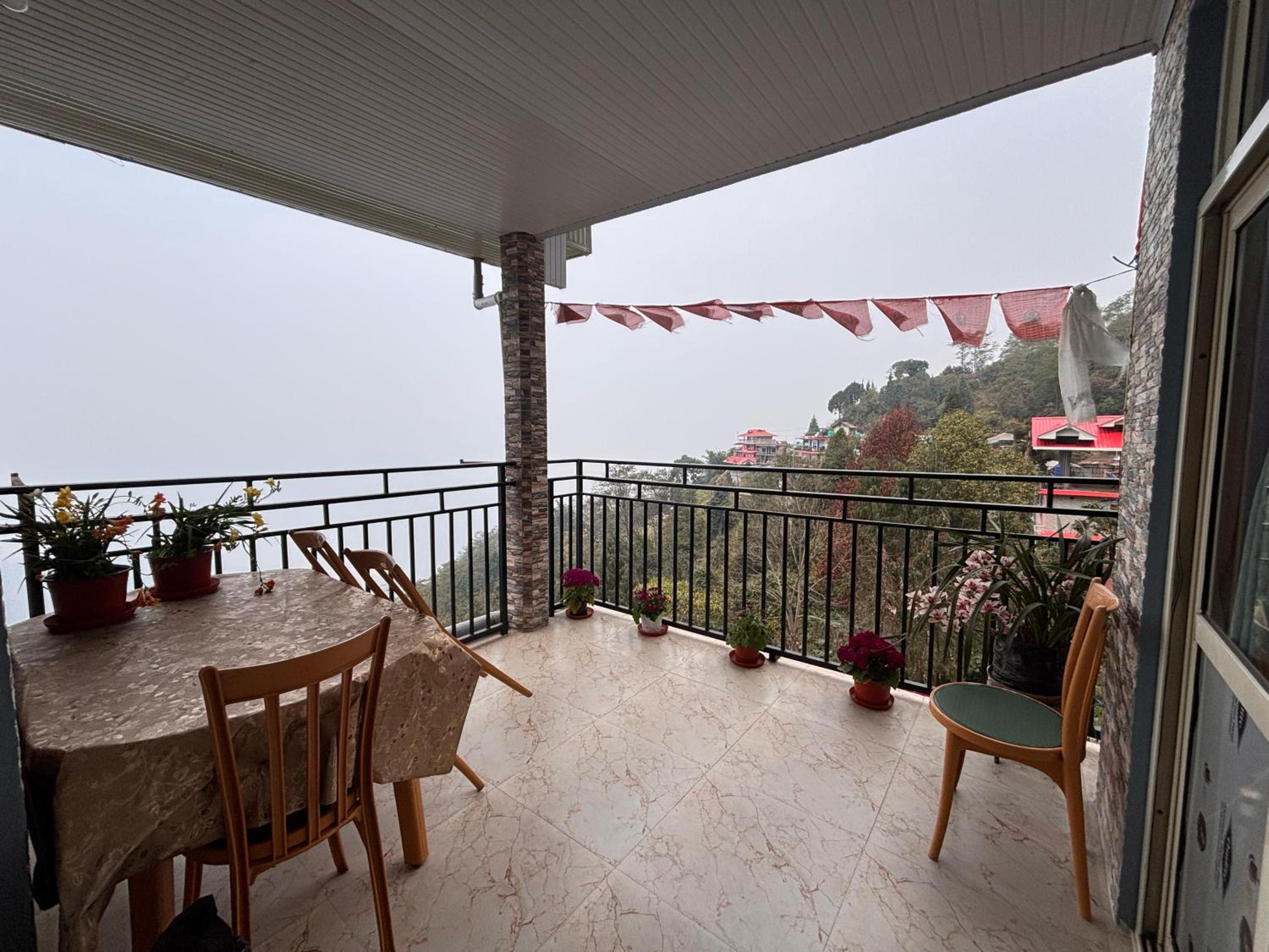 Deluxe Double Room with Balcony photo 2