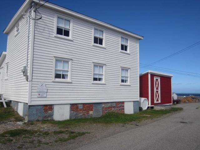 Two-Bedroom House photo 3