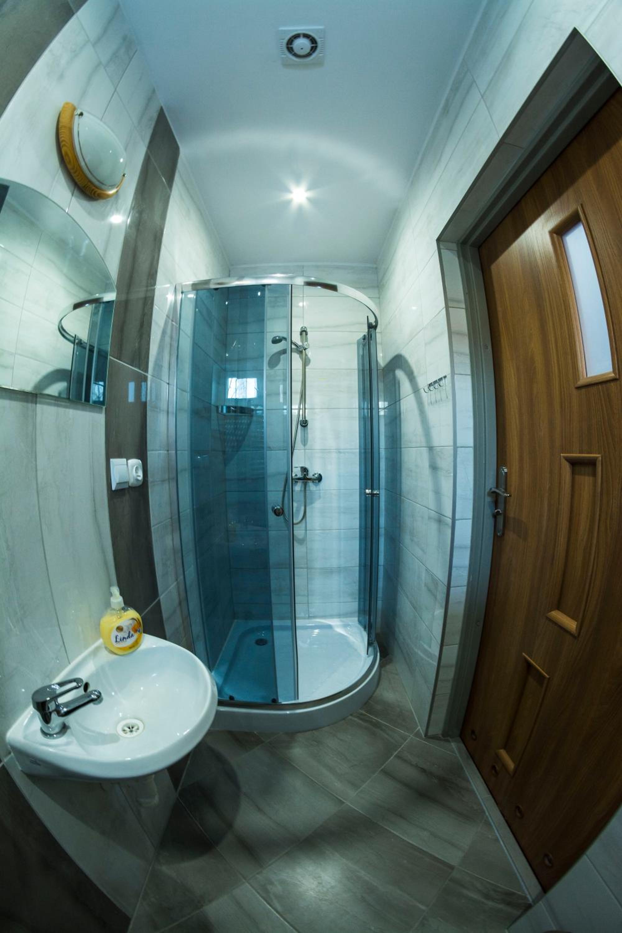 Double or Twin Room - Photo 2