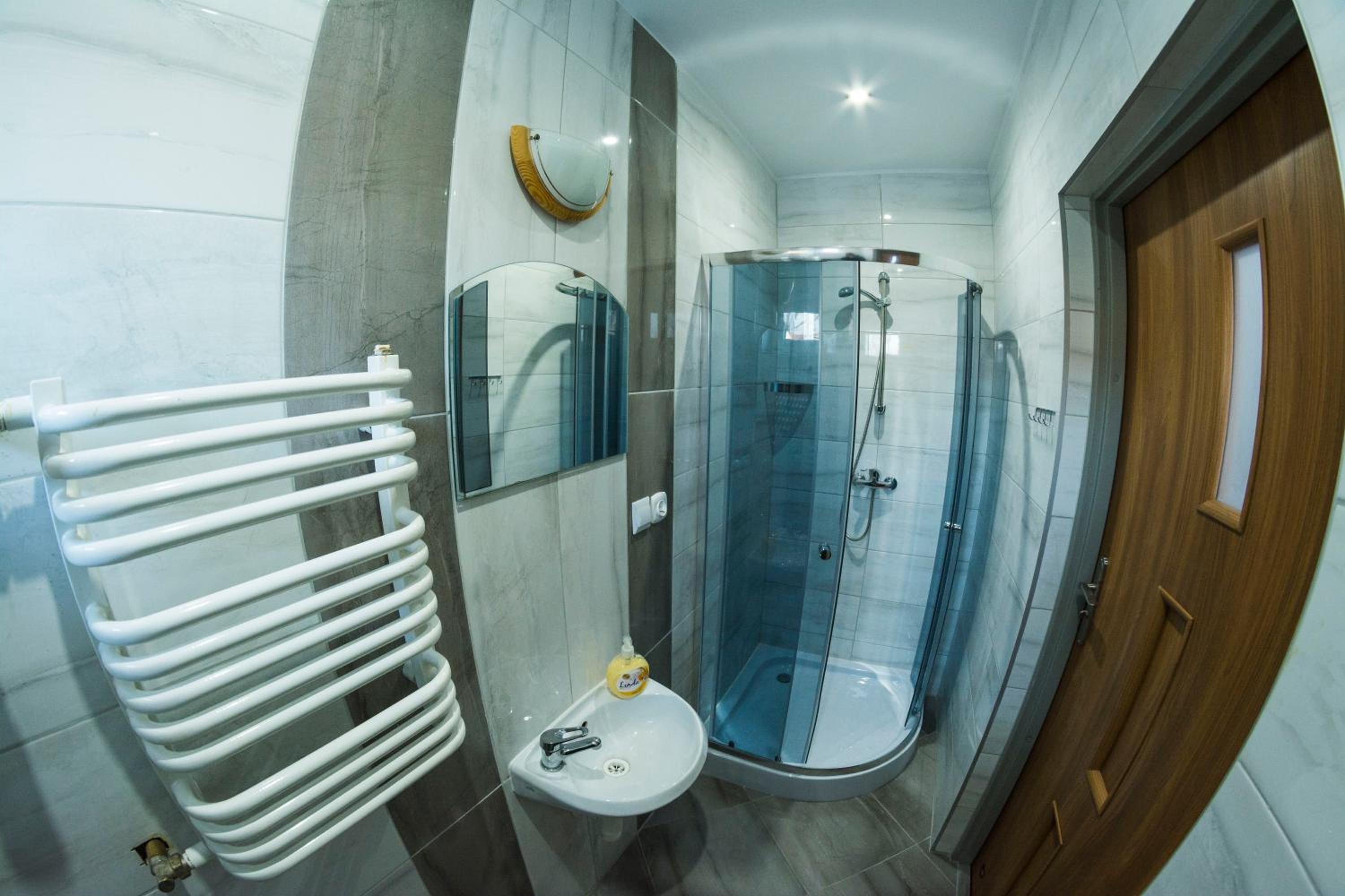 Double or Twin Room - Photo 3