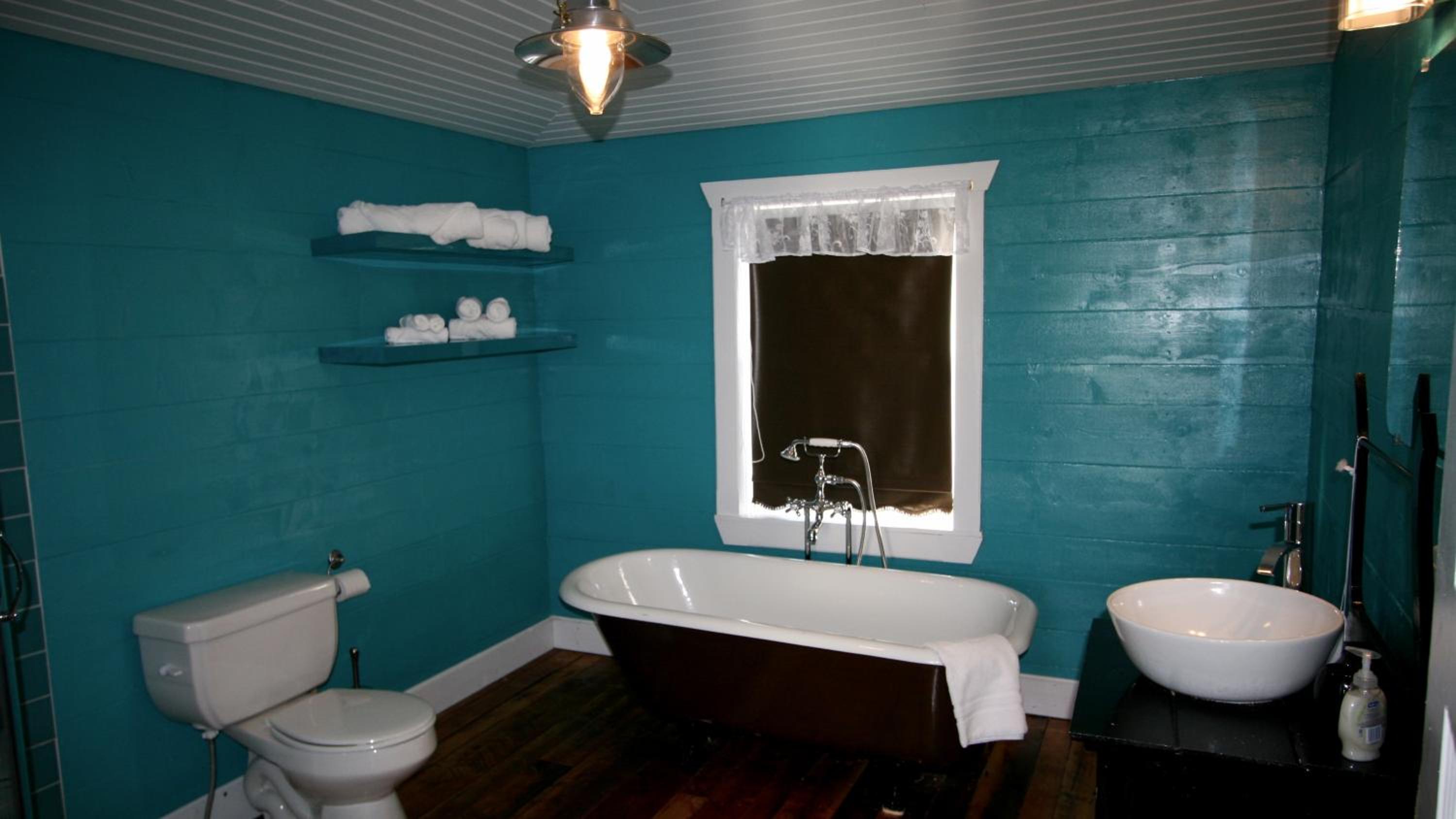 Two-Bedroom House photo 3