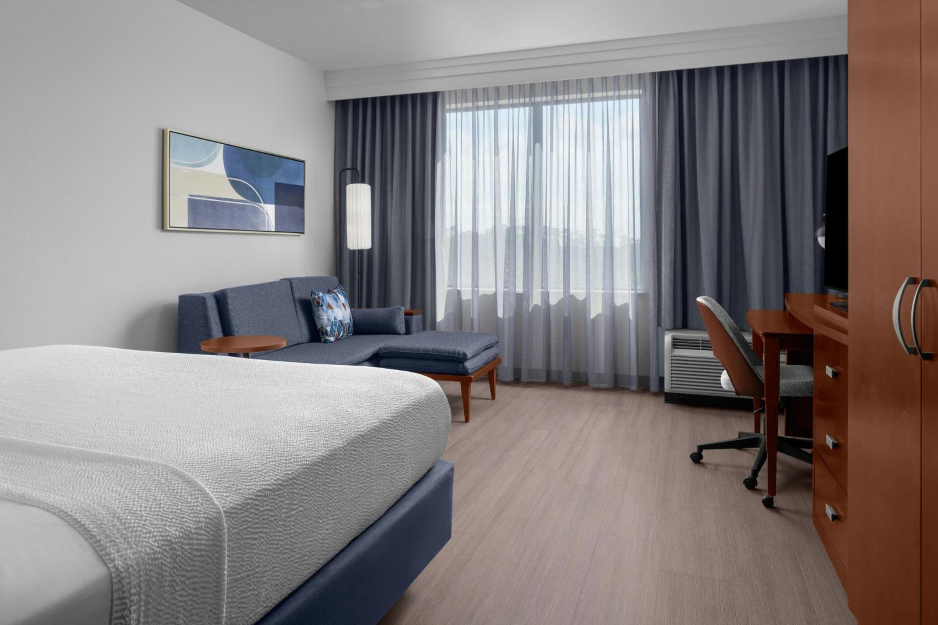 King Room with Sofa Bed