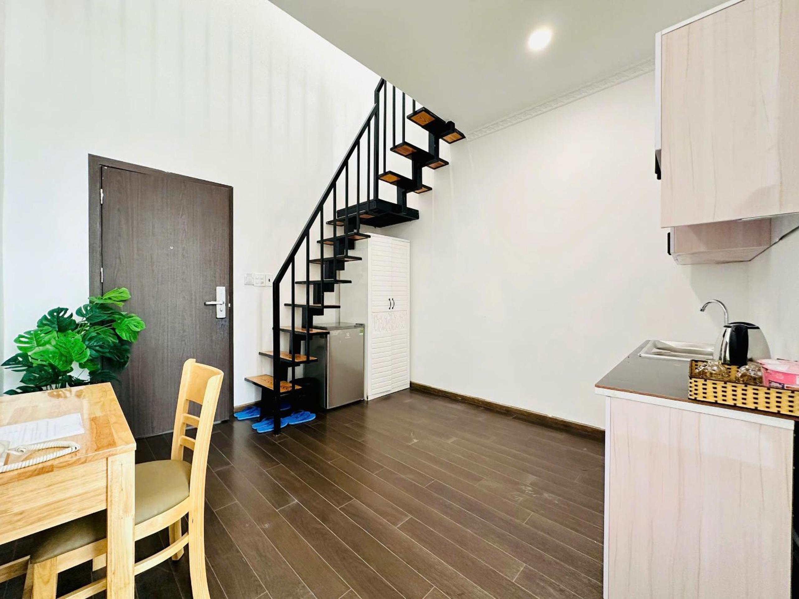 One-Bedroom Apartment